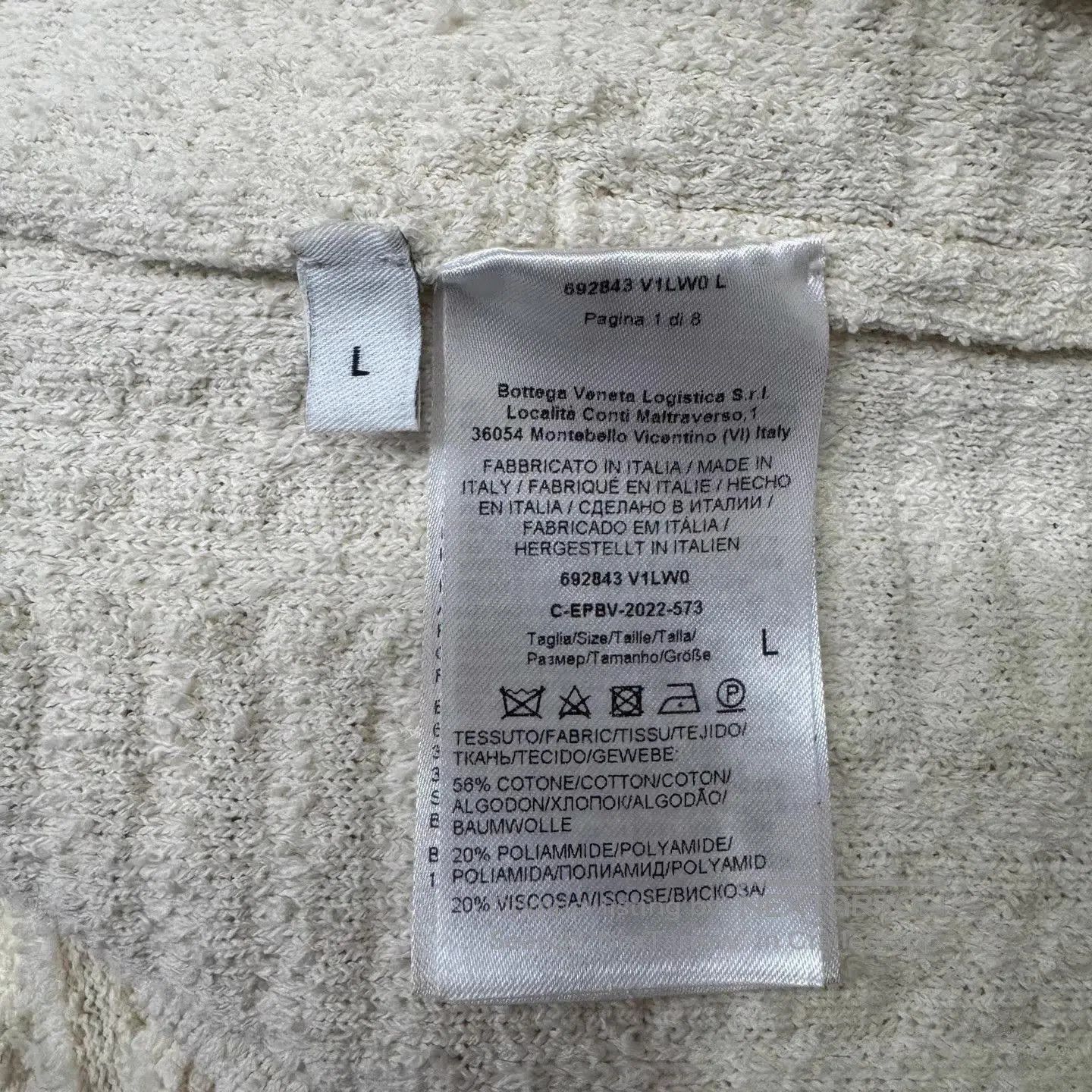 Bottega Veneta White Textured Button. Size US L / EU 52-54 / 3 - 4 Thumbnail
