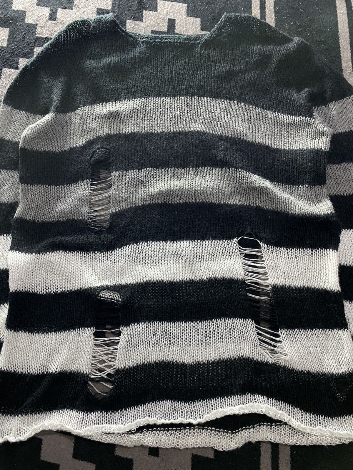 If Six Was Nine × Japanese Brand × Le Grande Bleu (L.G.B.) 2000s Romwe distressed knitwear Size US L / EU 52-54 / 3 - 2 Thumbnail