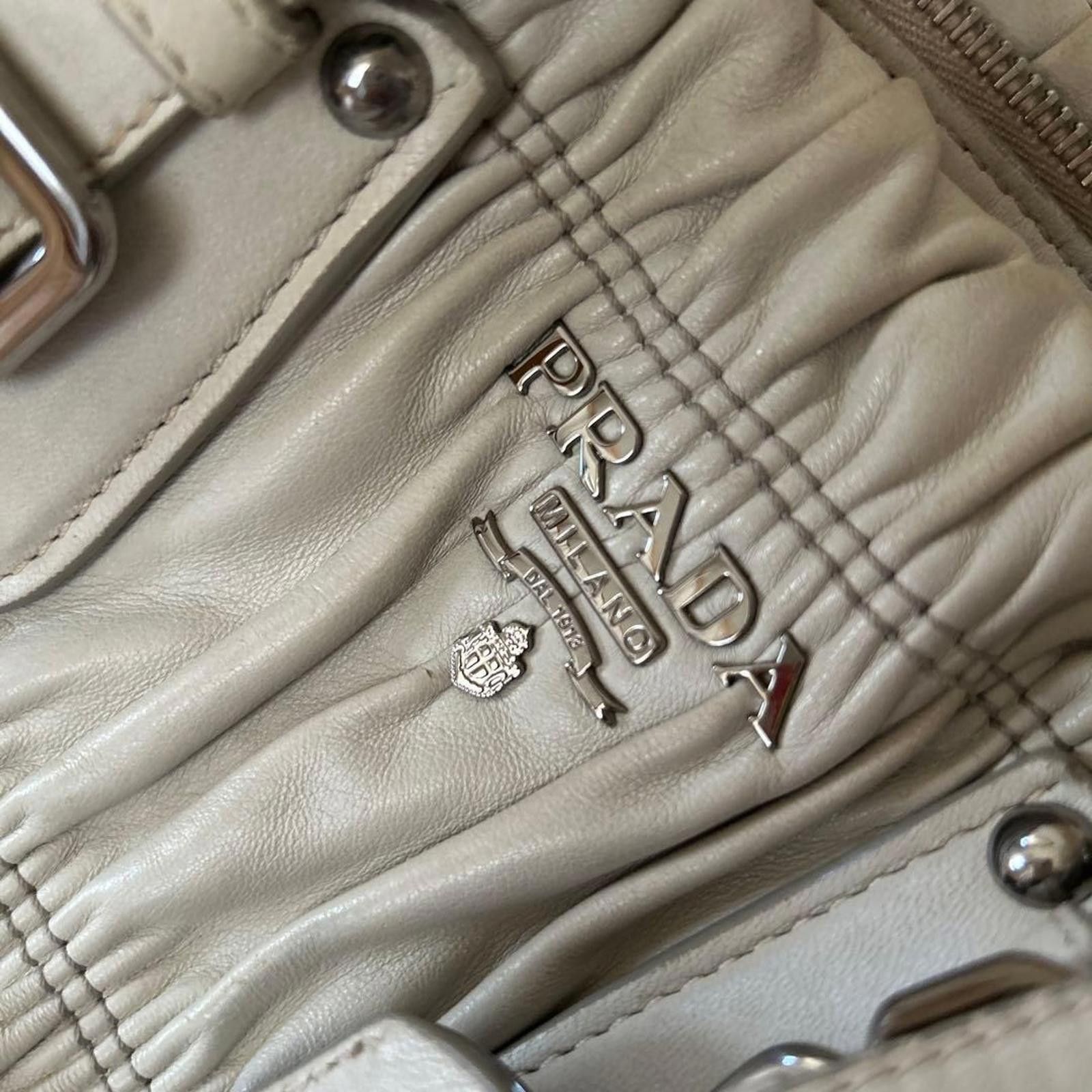 Prada Prada - Cream Leather Handbag Buckle Detail Size ONE SIZE - 7 Thumbnail
