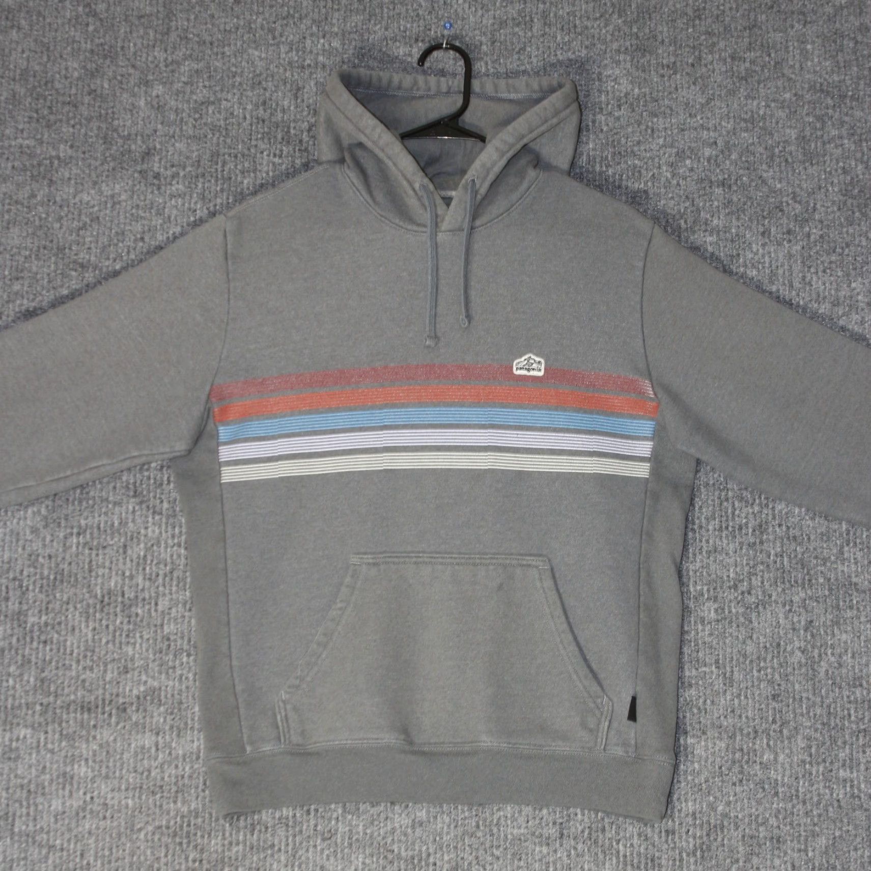 Patagonia Patagonia Hoodie Mens S Gray Striped Logo Pullover Sweatshirt Size US S / EU 44-46 / 1 - 2 Thumbnail