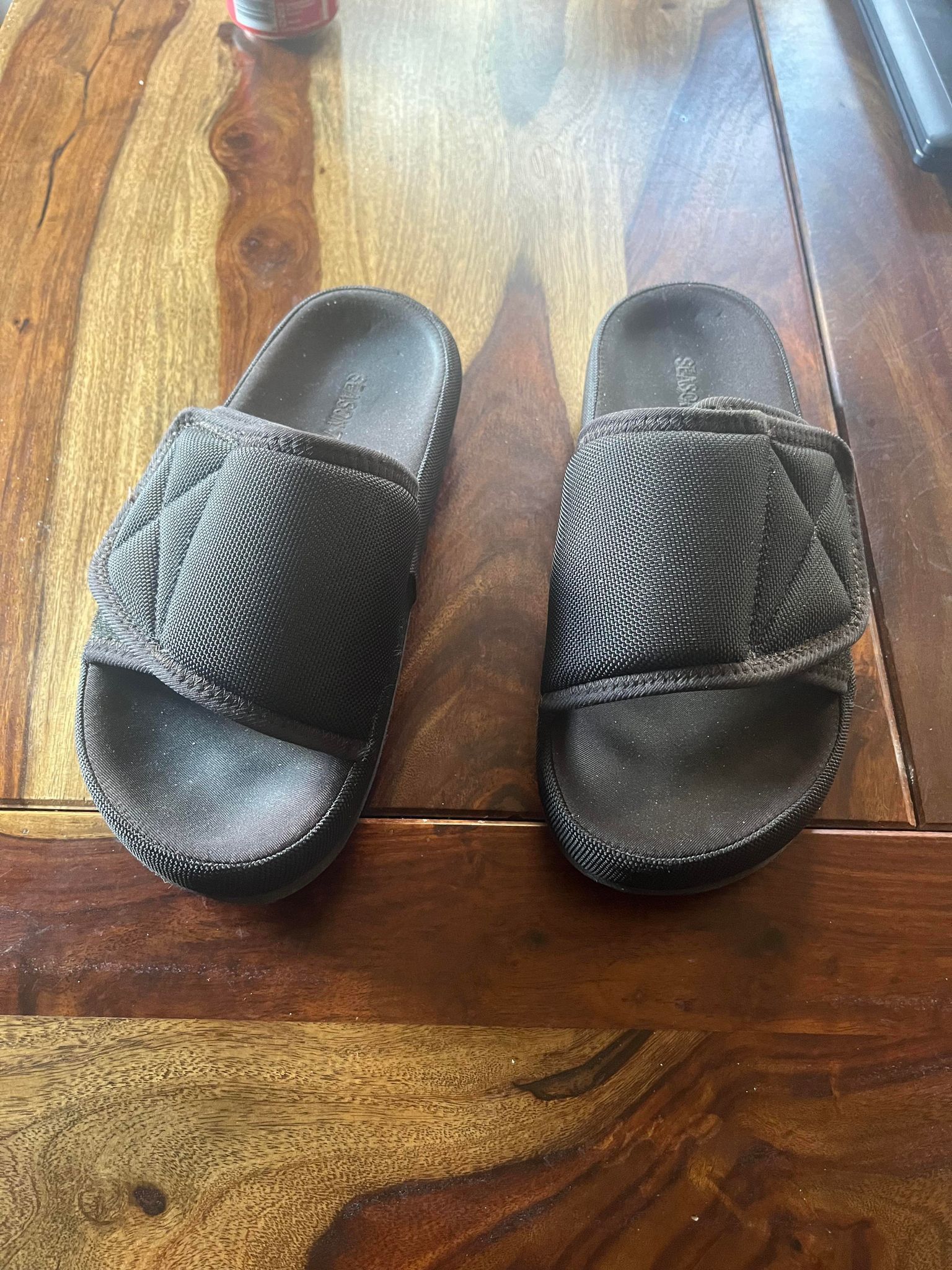 Yeezy Yeezy Season 7 Slide Size US 7 / EU 40 - 7 Thumbnail