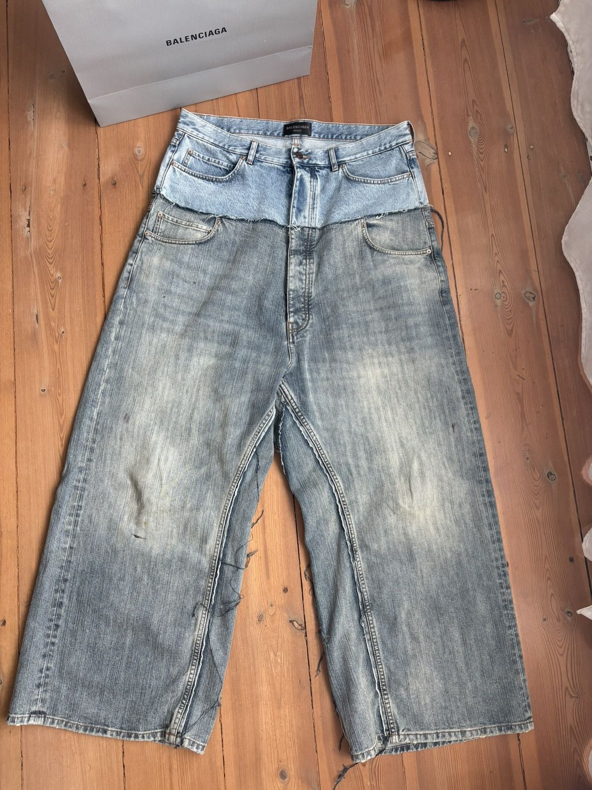 Balenciaga Balenciaga Cut up Jeans Size US 36 / EU 52 - 1 Thumbnail