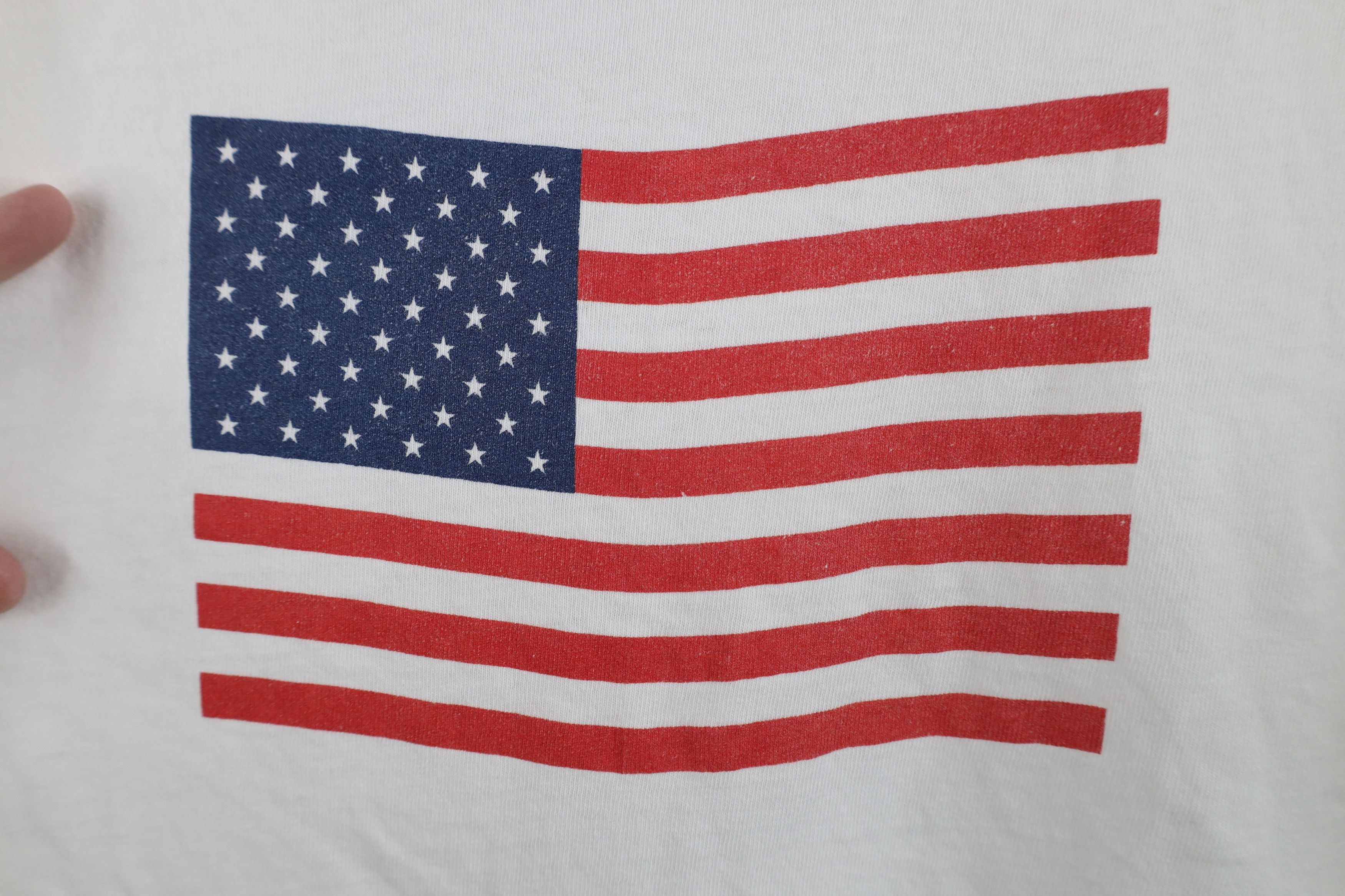 Vintage Vintage 90s Streetwear USA Flag Box Logo T-Shirt White Size US L / EU 52-54 / 3 - 4 Thumbnail