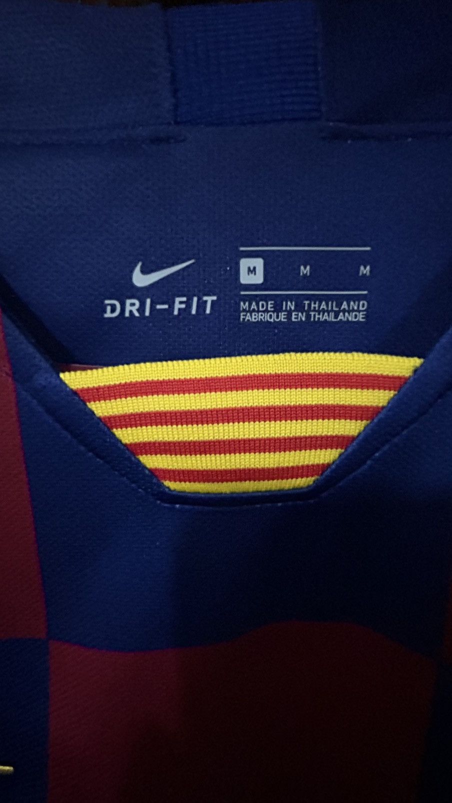 Nike Barcelona Lionel Messi Home Jersey 19/20 Size US M / EU 48-50 / 2 - 4 Thumbnail