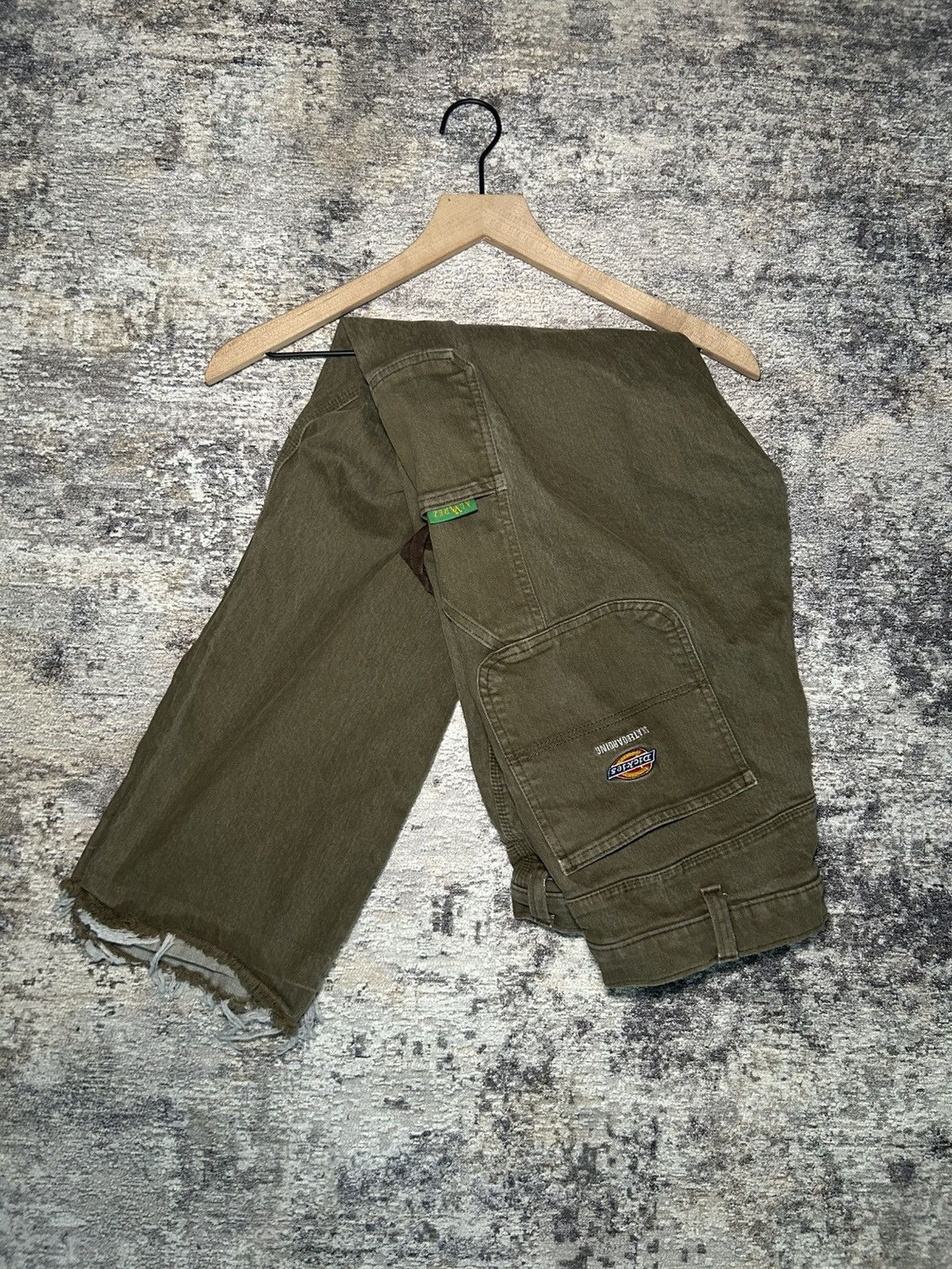 Dickies Olive Green Dickies Skateboard Pants Size US 34 / EU 50 - 1 Thumbnail