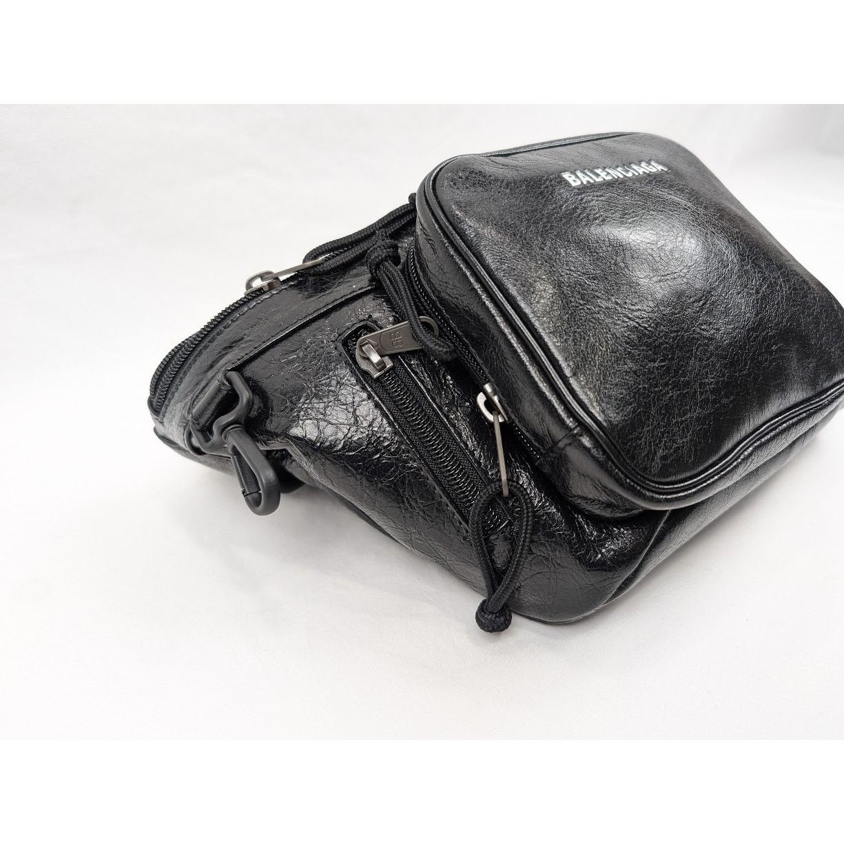 Balenciaga o1rshd1 Q:3 / Size: OS / Explorer Multizip Beltpack in Black Size ONE SIZE - 2 Thumbnail