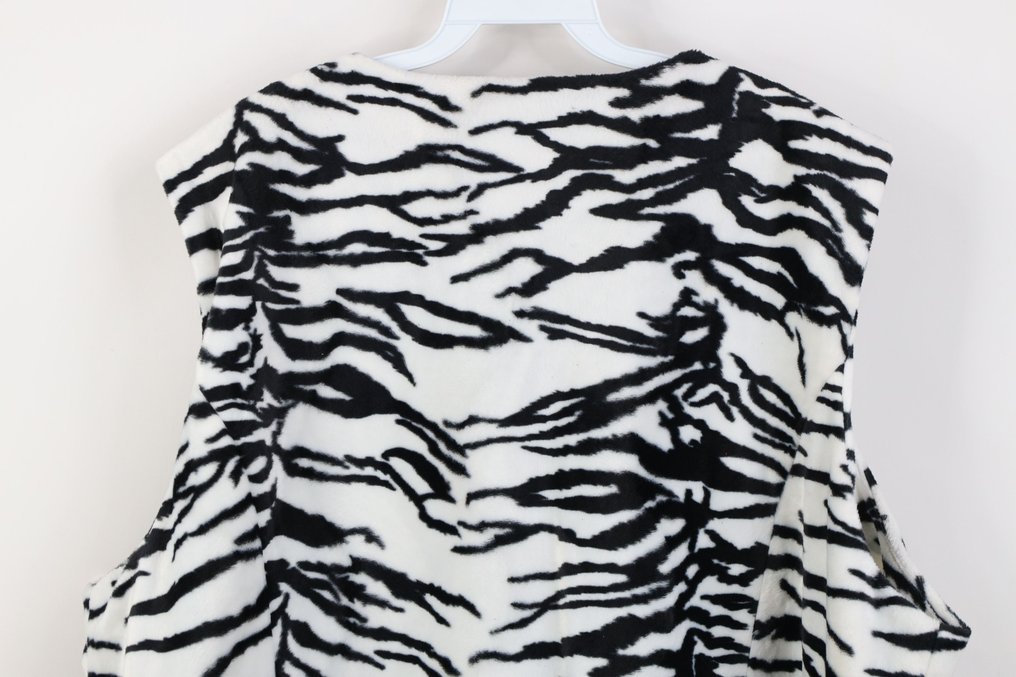Vintage Vintage 90s Streetwear Zebra Striped Fleece Vest Jacket Size XXL / US 16-18 / IT 52-54 - 8 Thumbnail