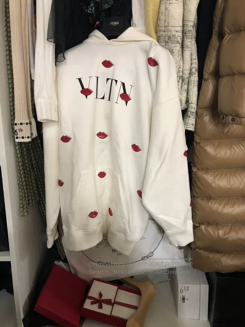 Valentino Valentino Lipstick sweatshirt Size M / US 6-8 / IT 42-44 - 2 Thumbnail
