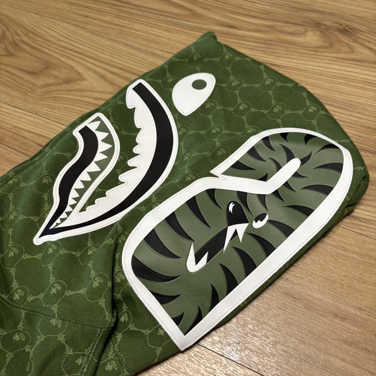 Bape Bape College Monogram Relaxed Fit Full Zip Size US M / EU 48-50 / 2 - 5 Thumbnail
