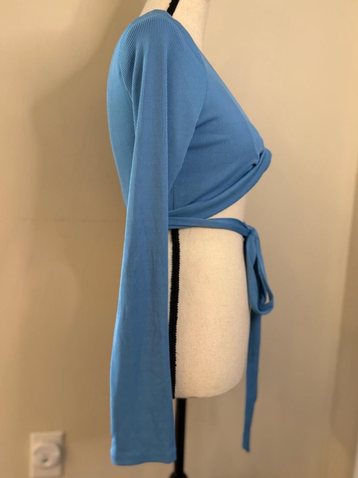 Other Princess Polly blue ribbed crop top wrap around strap SZ 6 Size M / US 6-8 / IT 42-44 - 2 Thumbnail