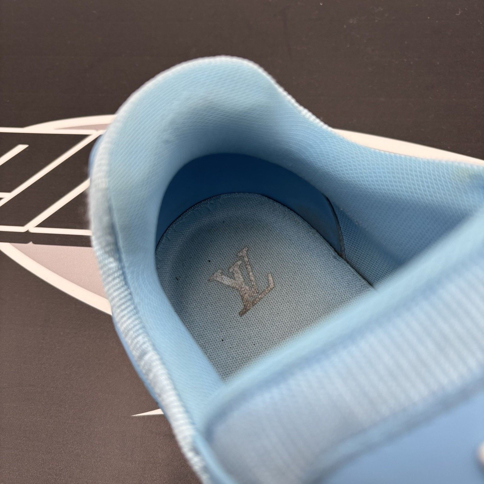 Louis Vuitton (10.5-11 US) - Louis Vuitton Trainer ' Sky Blue ' | GREAT! Size US 11 / EU 44 - 7 Thumbnail