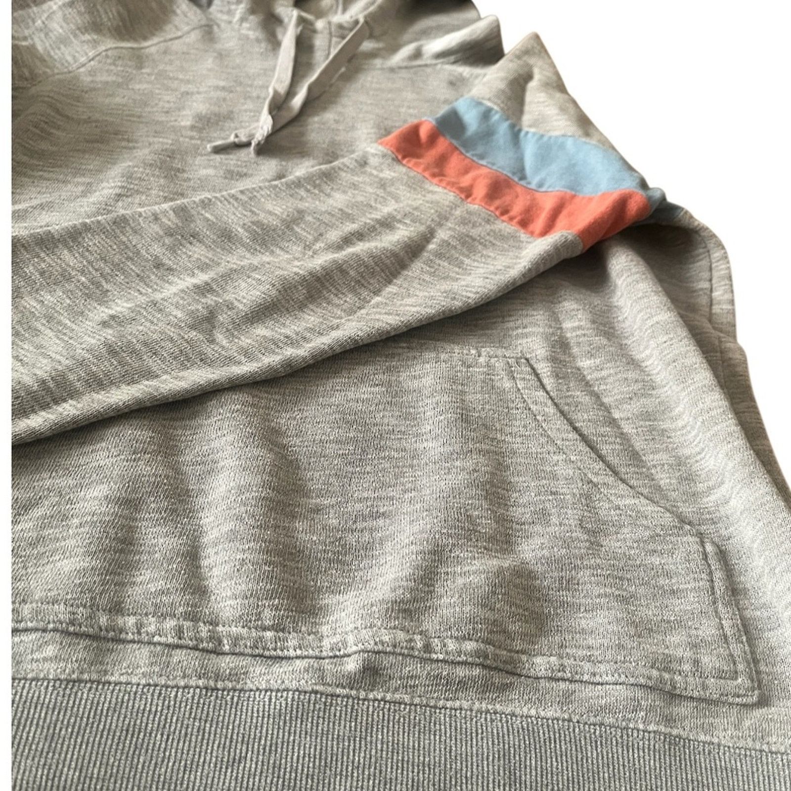 RVCA RVCA Gray Sweater with Color Block Detail, size Large Size US L / EU 52-54 / 3 - 1 Thumbnail