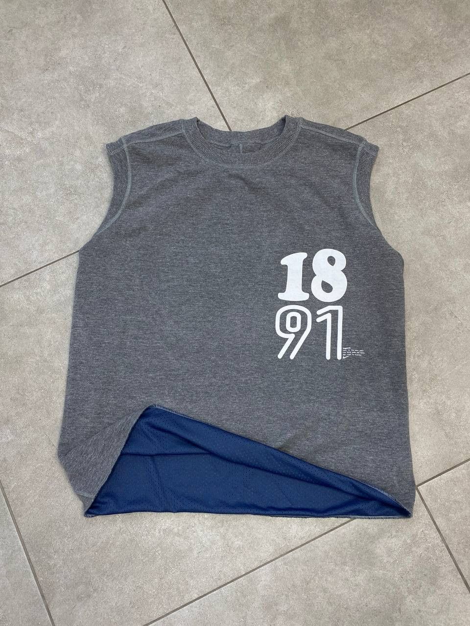 Nike Vintage Nike Lebron James Reversible Tank Top T-Shirt Size US L / EU 52-54 / 3 - 11 Thumbnail