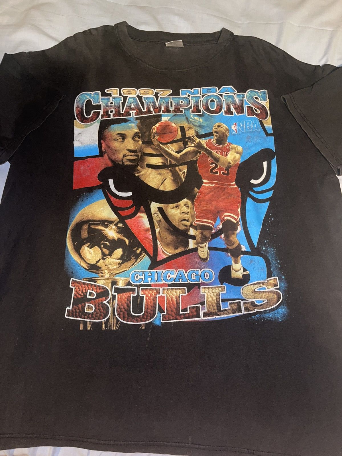 VINTAGE RARE good Chicago Bulls Street Bullies Grailed Deadstock Distressed Tshirt