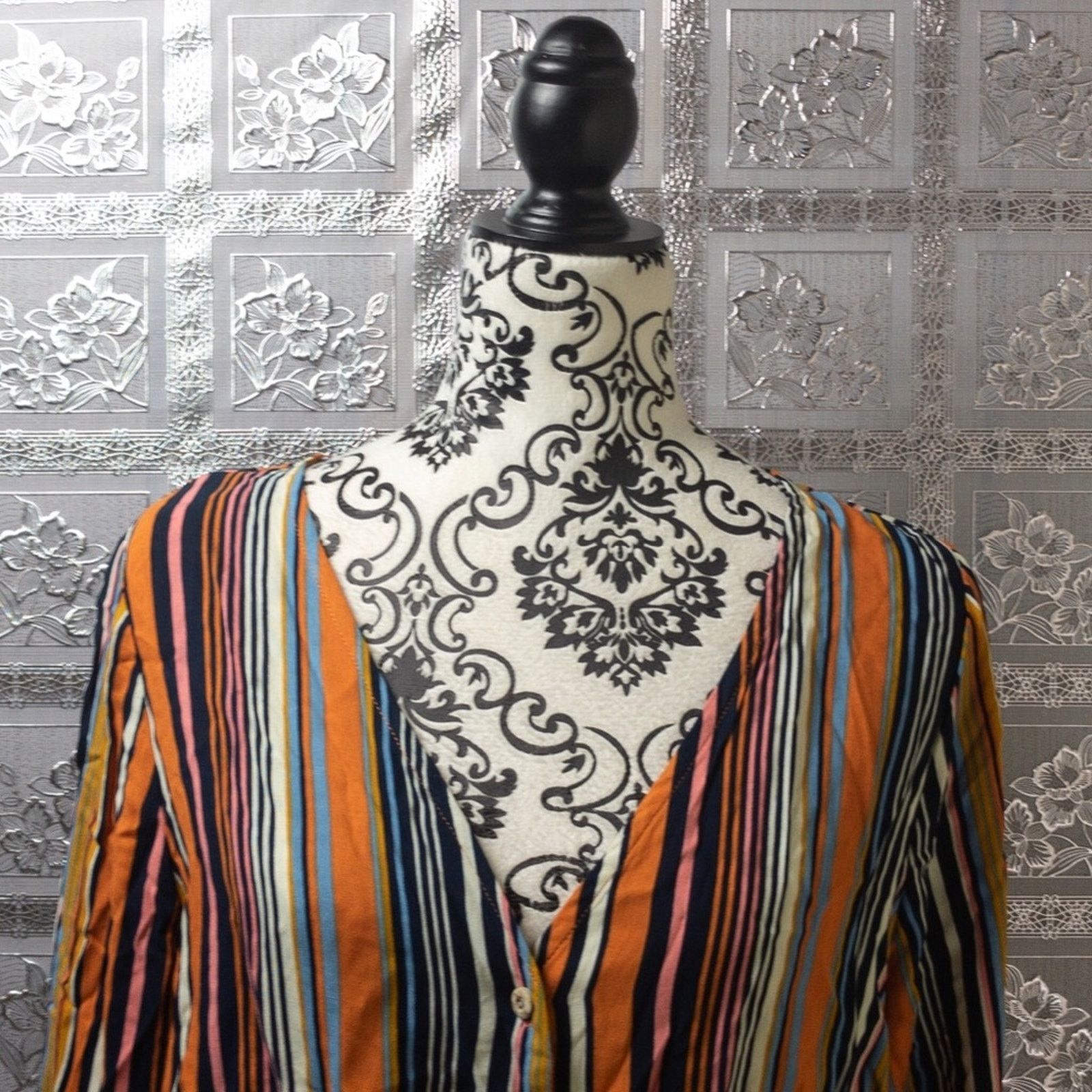 rue21 Rue 21 Striped Button Down Tie Front Top Size L Size L / US 10 / IT 46 - 3 Thumbnail
