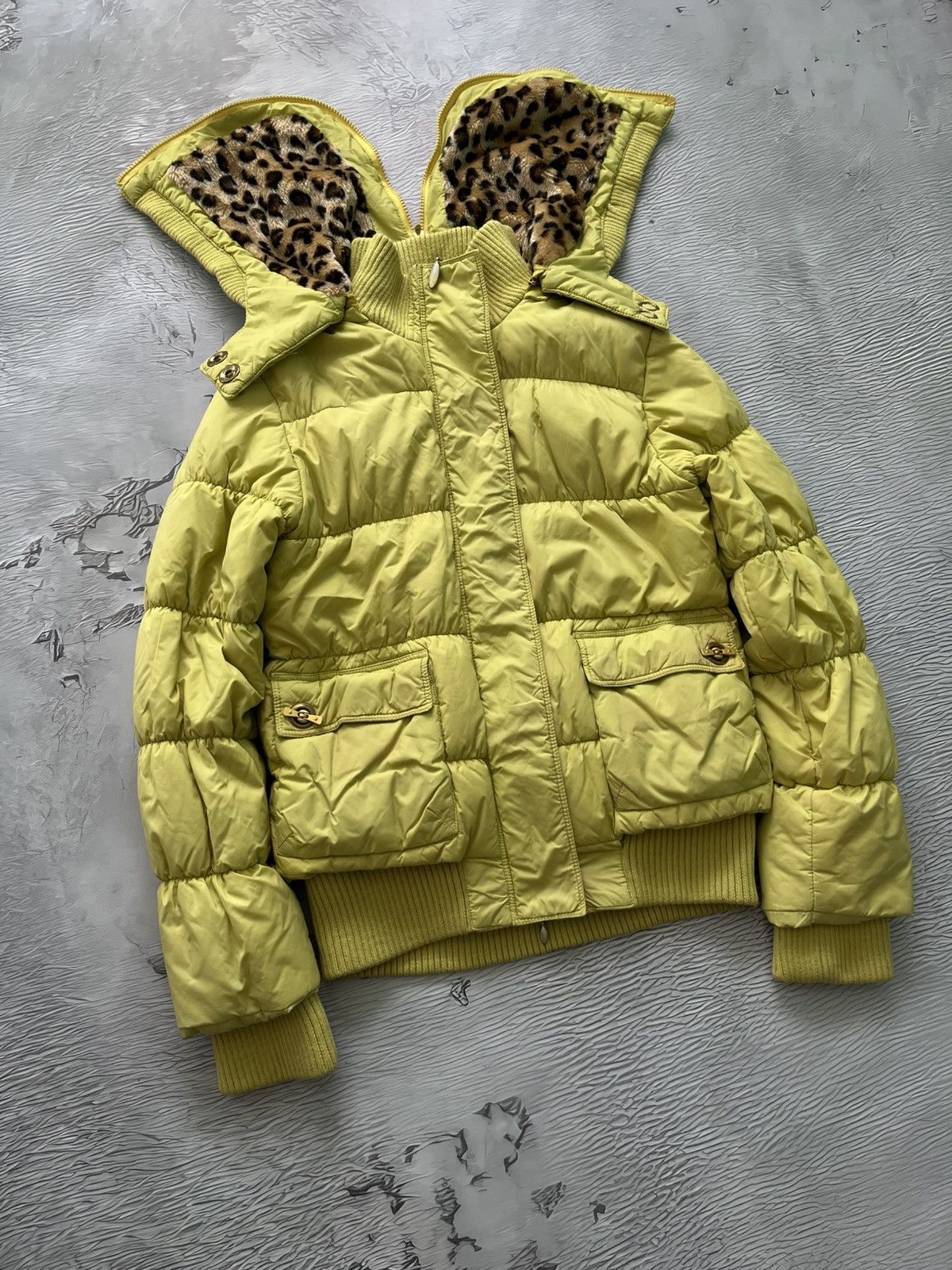 Max Mara Y2K Max Mara Vintage Puffer Jacket Streetwear Japanese Brand Size M / US 6-8 / IT 42-44 - 1 Thumbnail