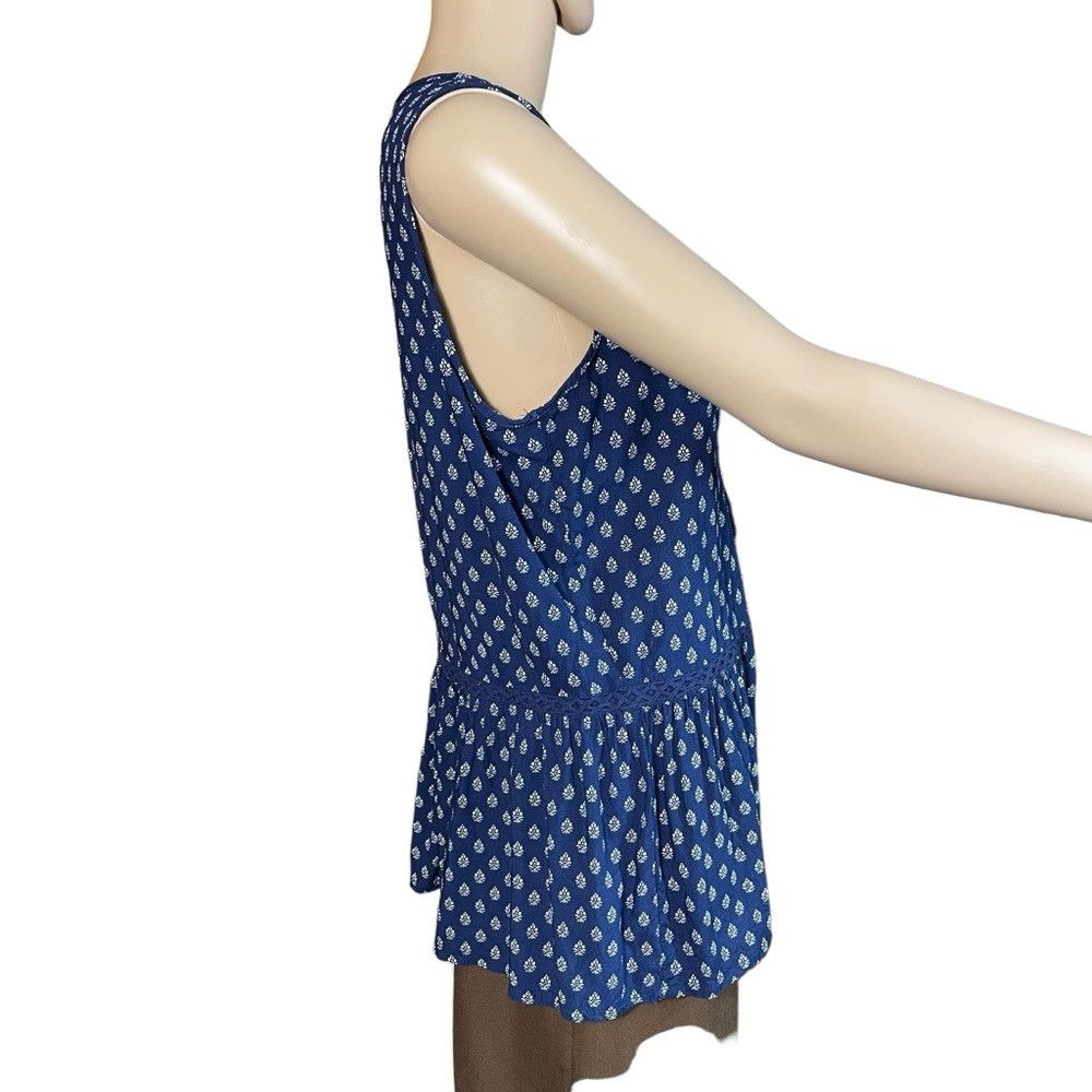 Other Luna Moon Blue Sleeveless Peplum Crochet Trim Rayon Blouse Size L / US 10 / IT 46 - 3 Thumbnail