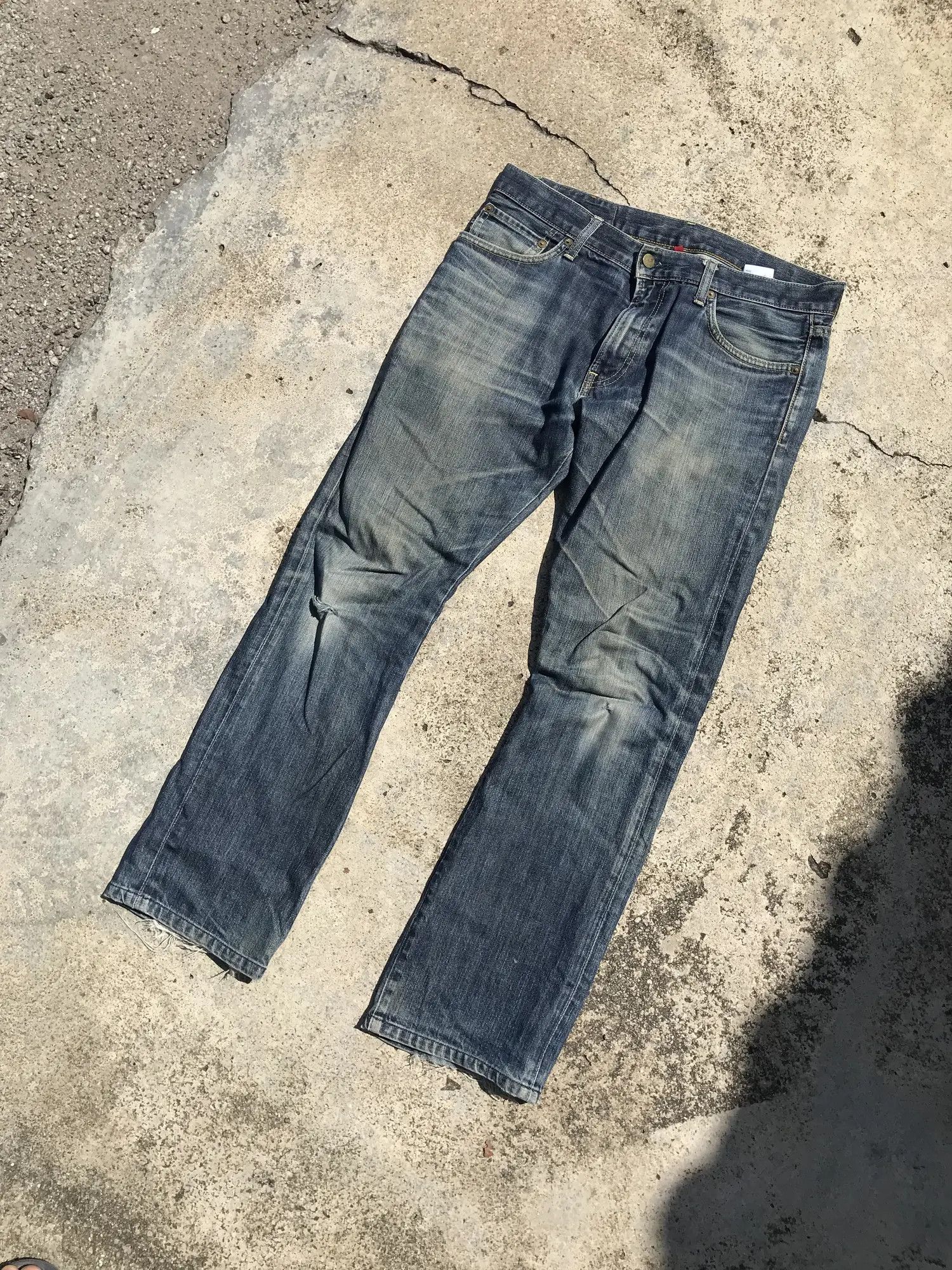 Uniqlo UNIQLO UJ indigo Distressed Denim Size US 32 / EU 48 - 2 Thumbnail