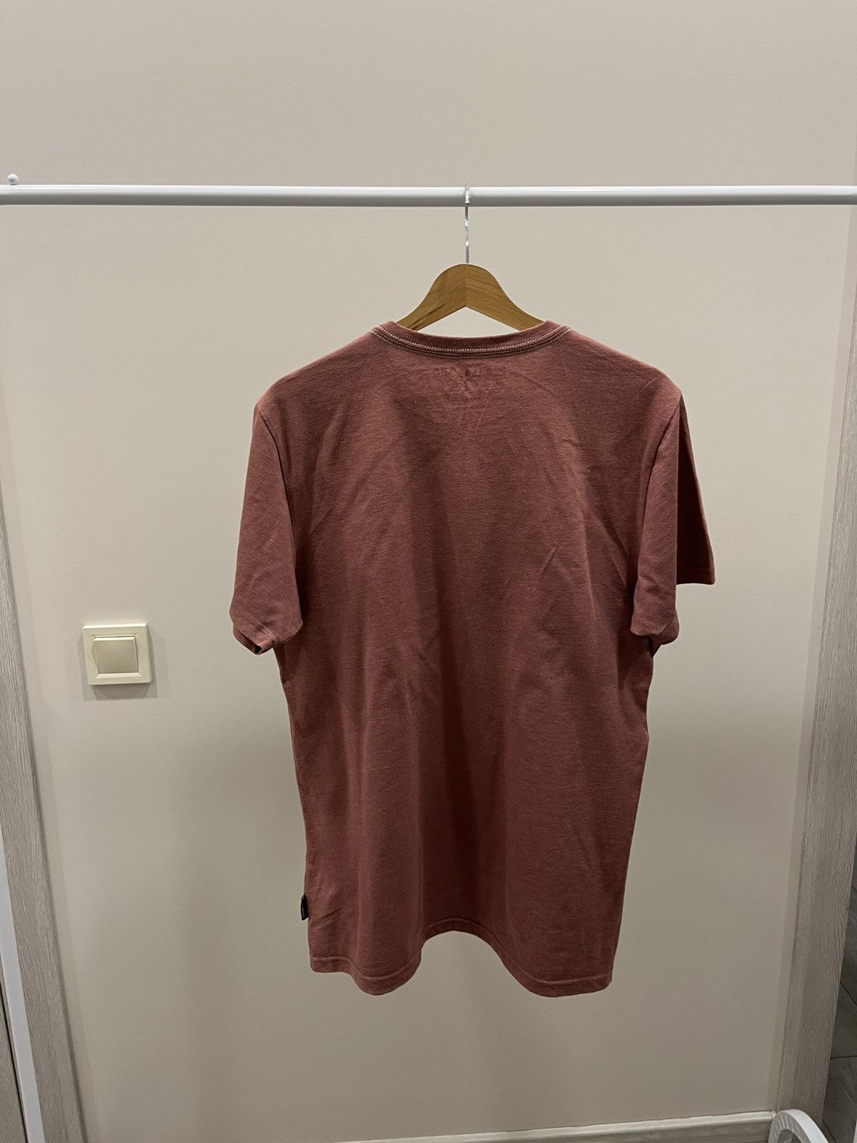 Billabong Vintage Y2K Red Billabong T-Shirt Surf Streetwear Size US M / EU 48-50 / 2 - 3 Thumbnail