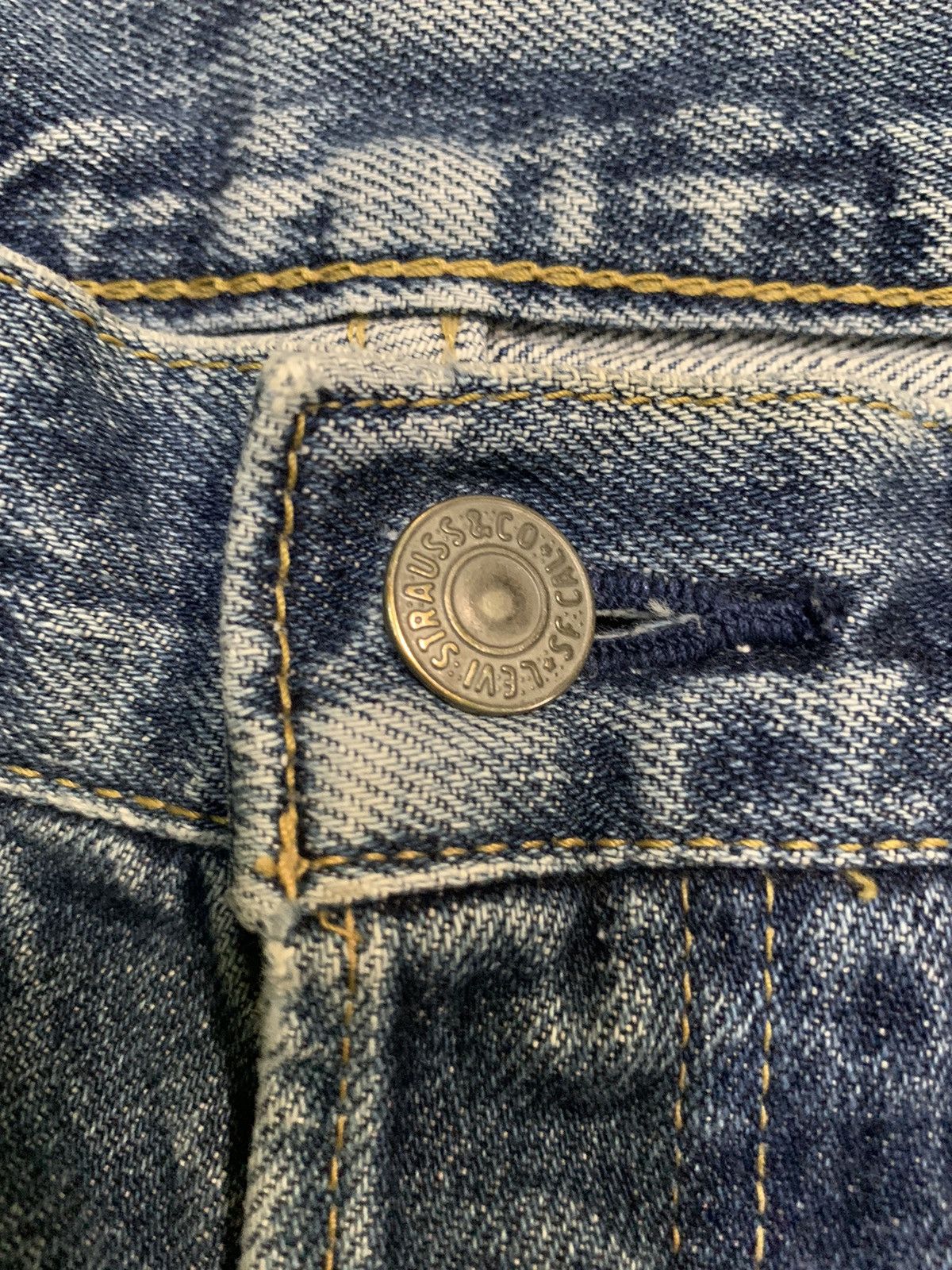 Levi's VINTAGE LEVIS 503B SELVEDGE BIG E FADED DISTRESSED DENIM Size US 28 / EU 44 - 15 Thumbnail