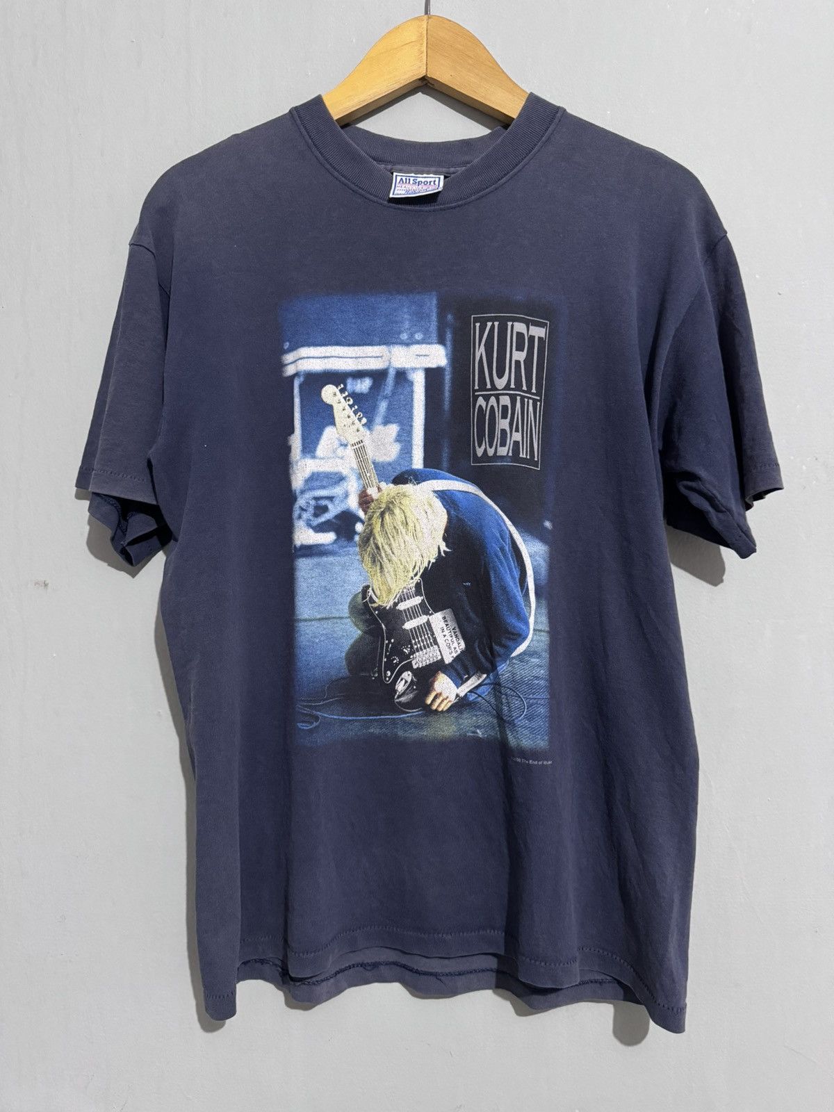 Vintage Kurt cobain memorial Size US M / EU 48-50 / 2 - 1 Thumbnail