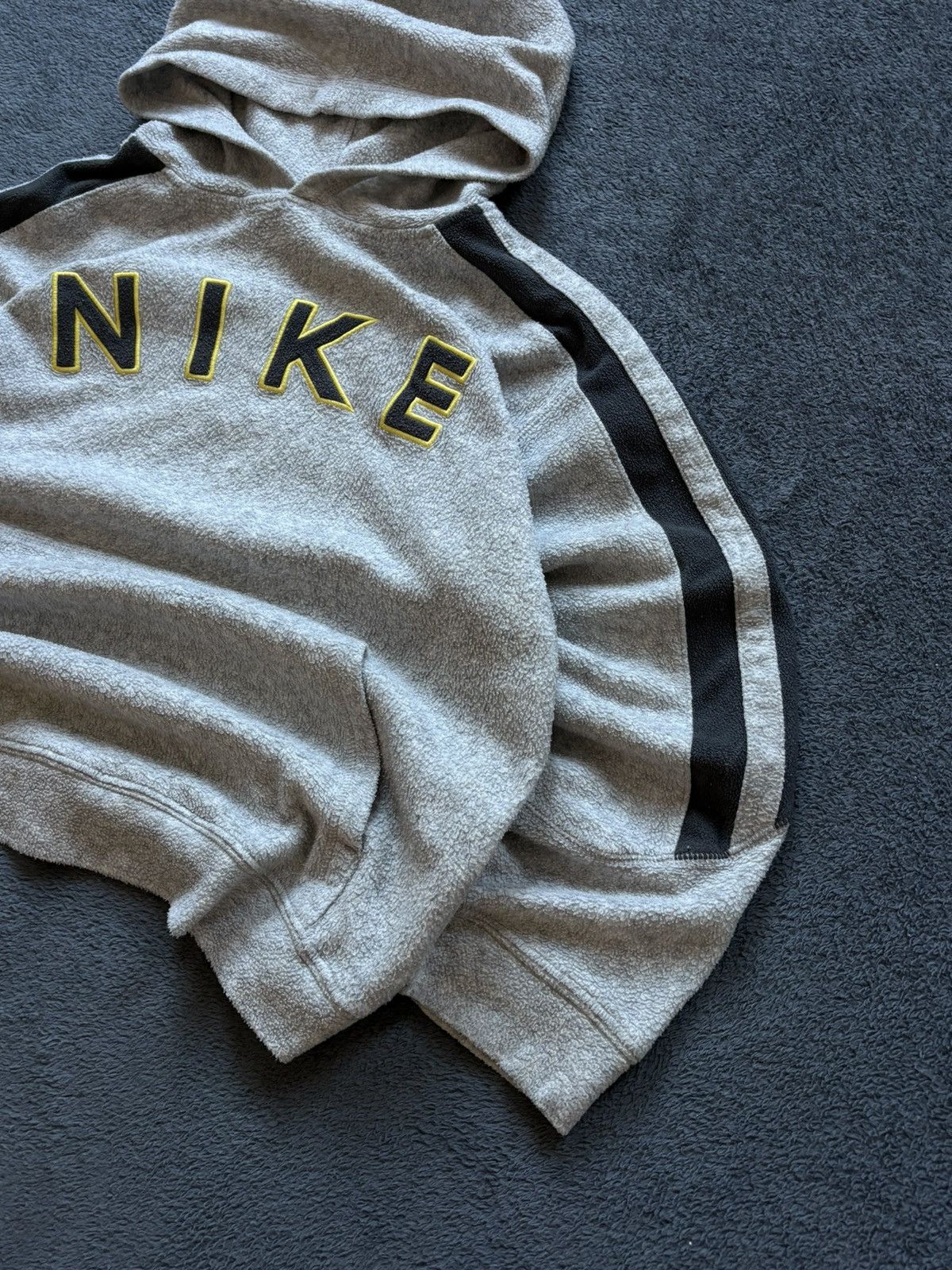 Nike 90s Nike Vintage Spellout Logo Teddy Fleece Hoodie Rare Y2K Size US S / EU 44-46 / 1 - 4 Thumbnail