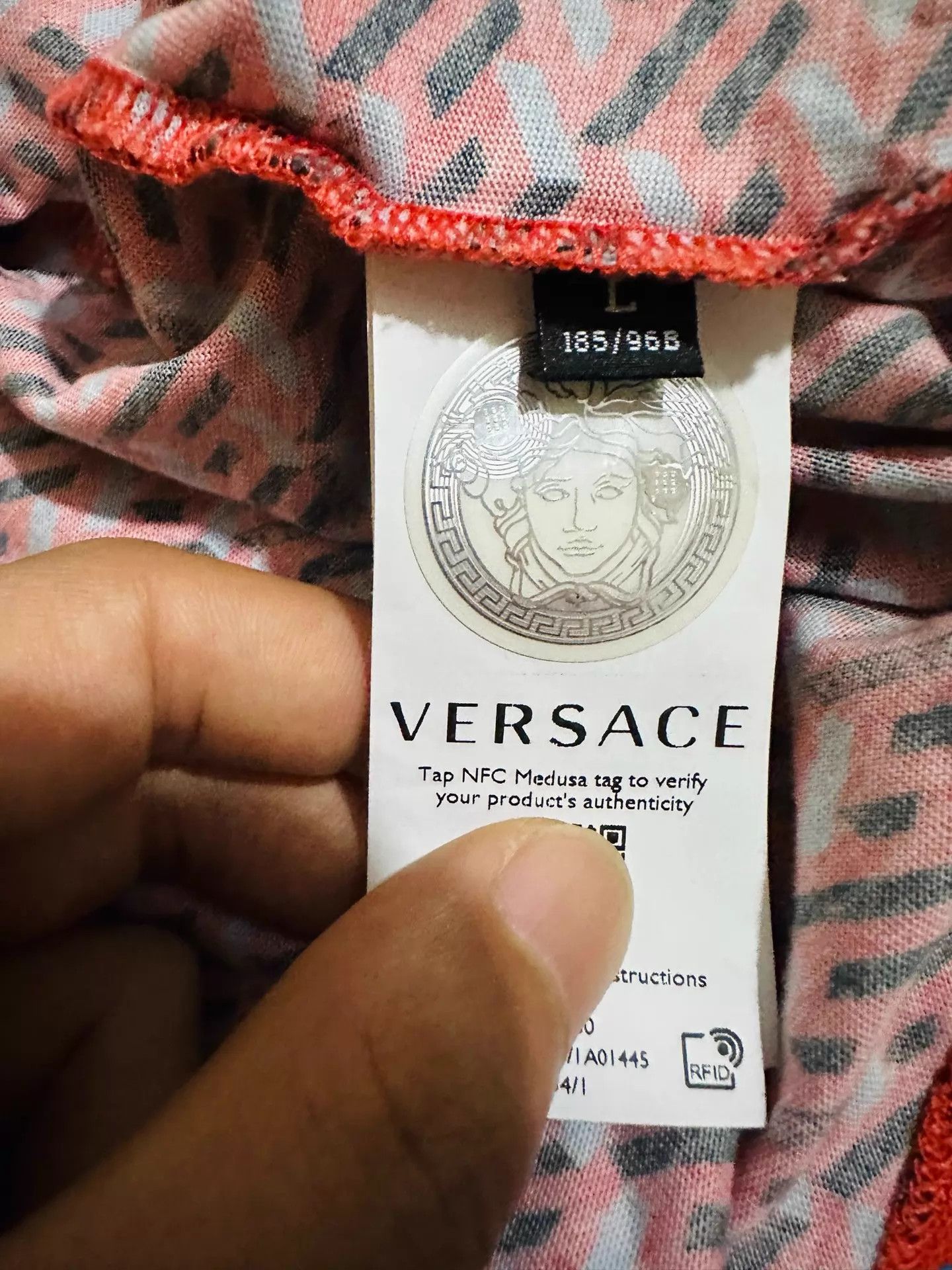 Versace Versace 25S Runway Labyrinth Maze T-Shirt Size US L / EU 52-54 / 3 - 7 Thumbnail