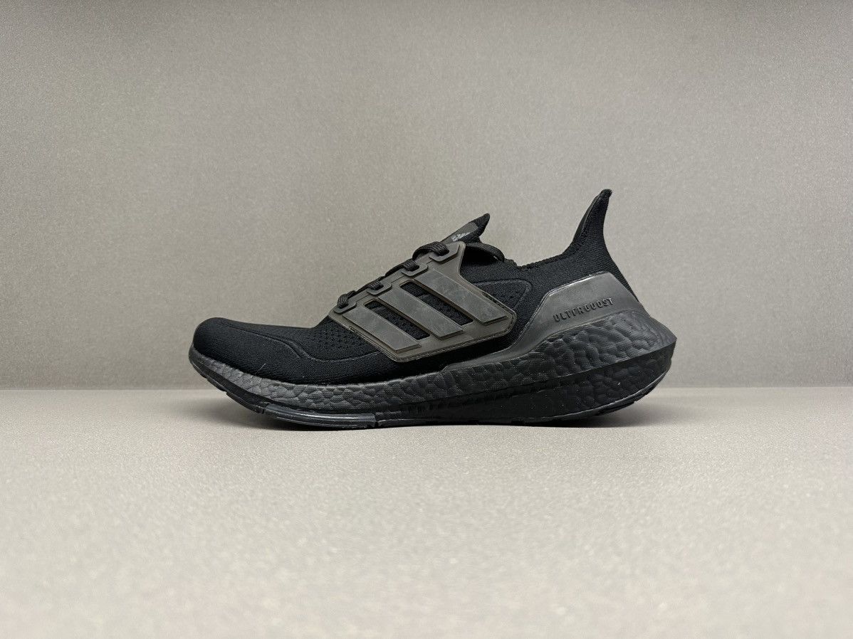 Adidas Adidas Ultra Boost 21 Triple Black Size US 9 / EU 42 - 6 Thumbnail