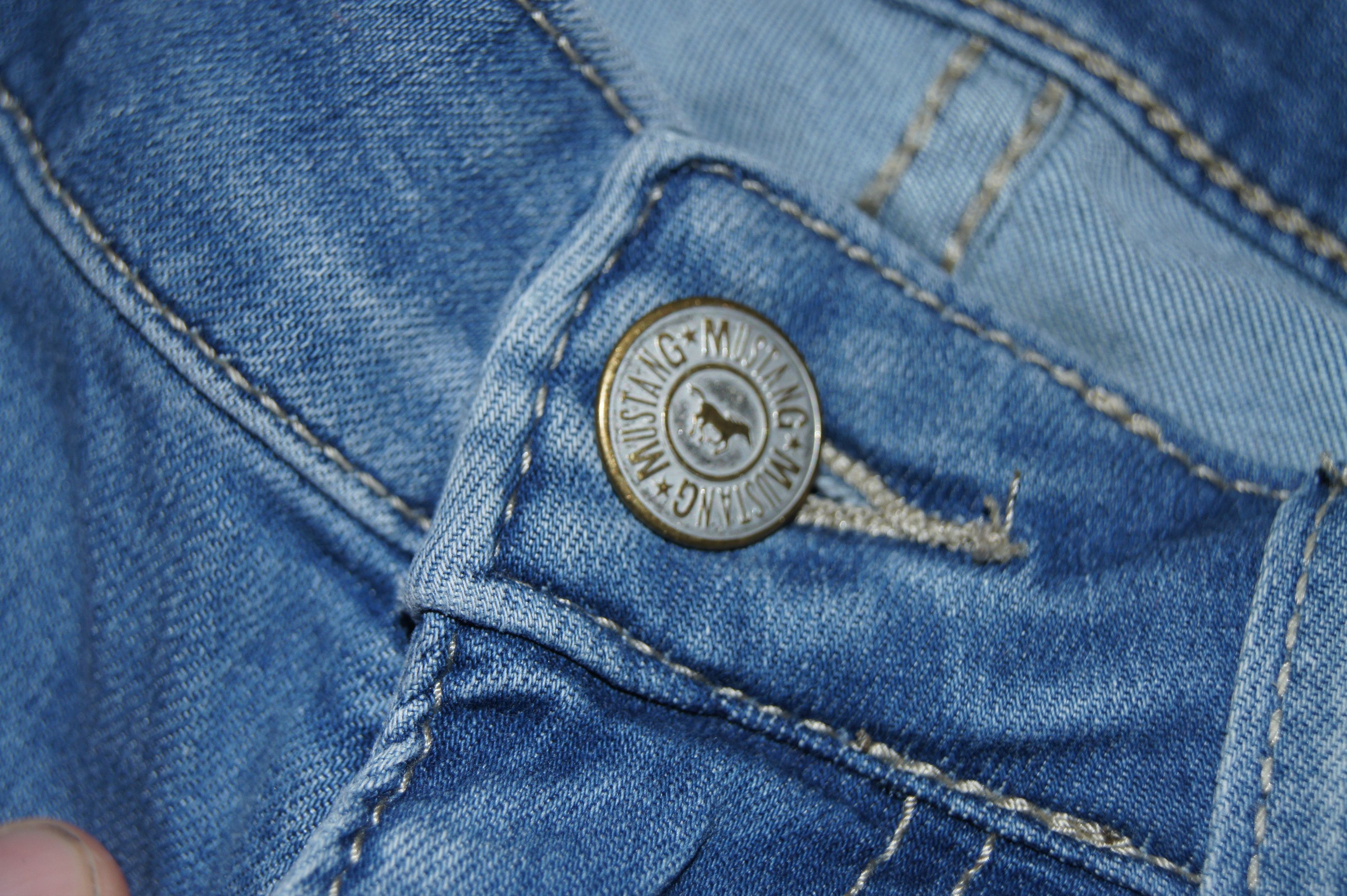 Mustang Stylish Women's Capri Jeans Mustang True Denim in Size 28 Size 28" / US 6 / IT 42 - 6 Thumbnail