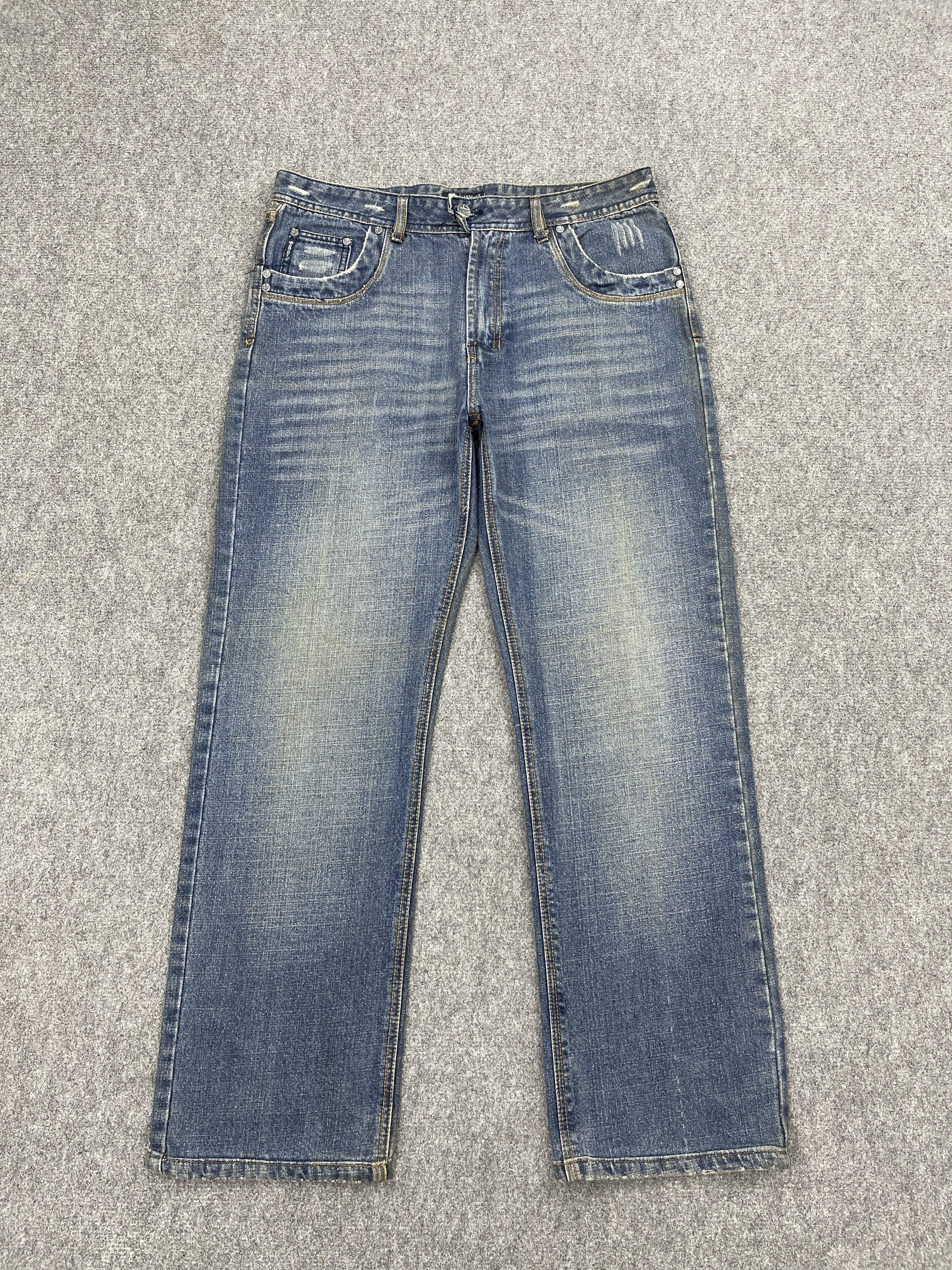 Other Vintage Armani Jeans Blue Faded Denim DP2585 Size US 33 - 1 Thumbnail