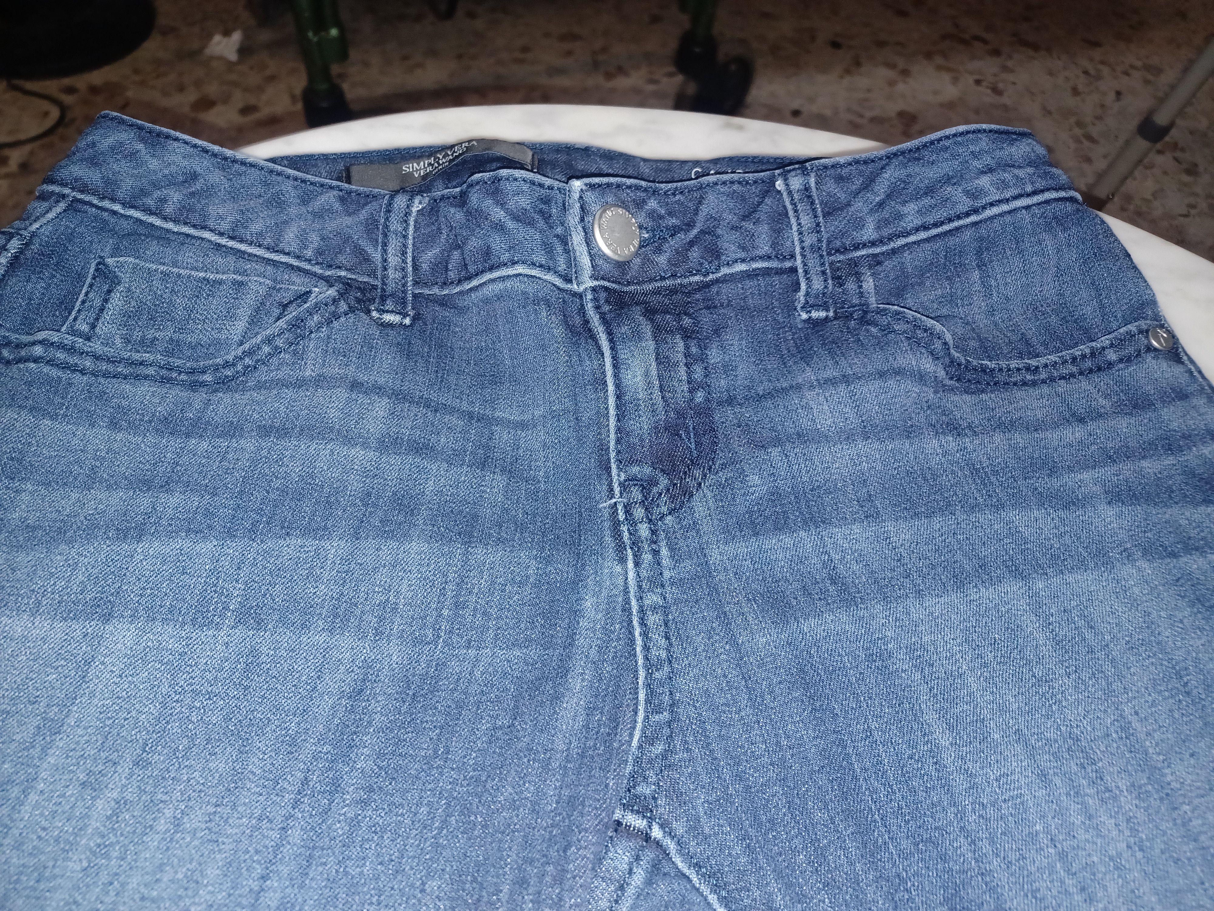 Vera Wang Simply Vera Women's Mid-Rise Capri Jeans SZ 0 Blue Size 25" / US 0 / IT 36 - 2 Thumbnail