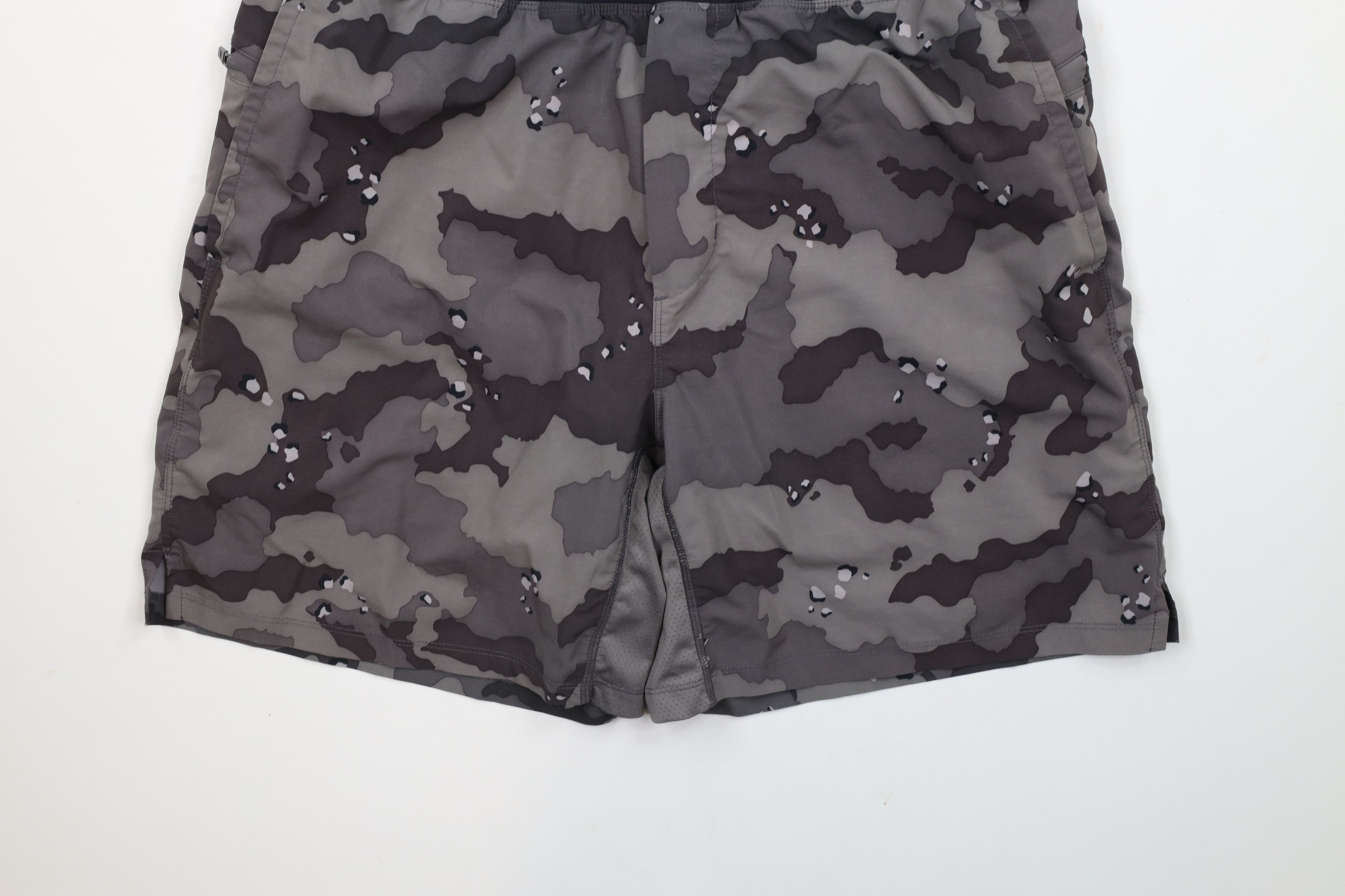 Fabletics × Vintage Fabletics Stretch Lined Running Jogging Shorts Camouflage Size US 32 / EU 48 - 4 Thumbnail