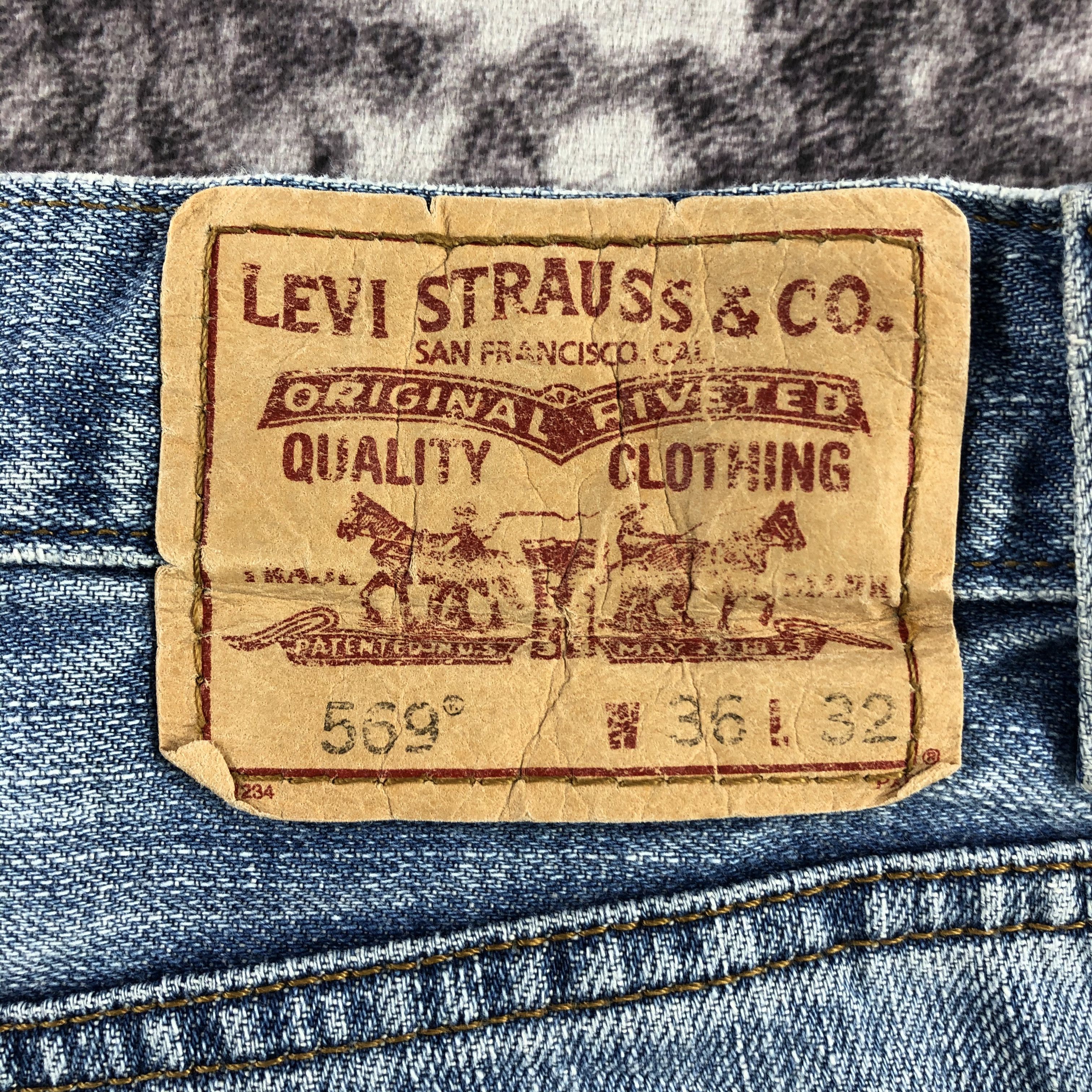 Levi's × Vintage Vintage Blue Wash Levis 569 Jeans-JM3022 Size US 37 - 6 Thumbnail