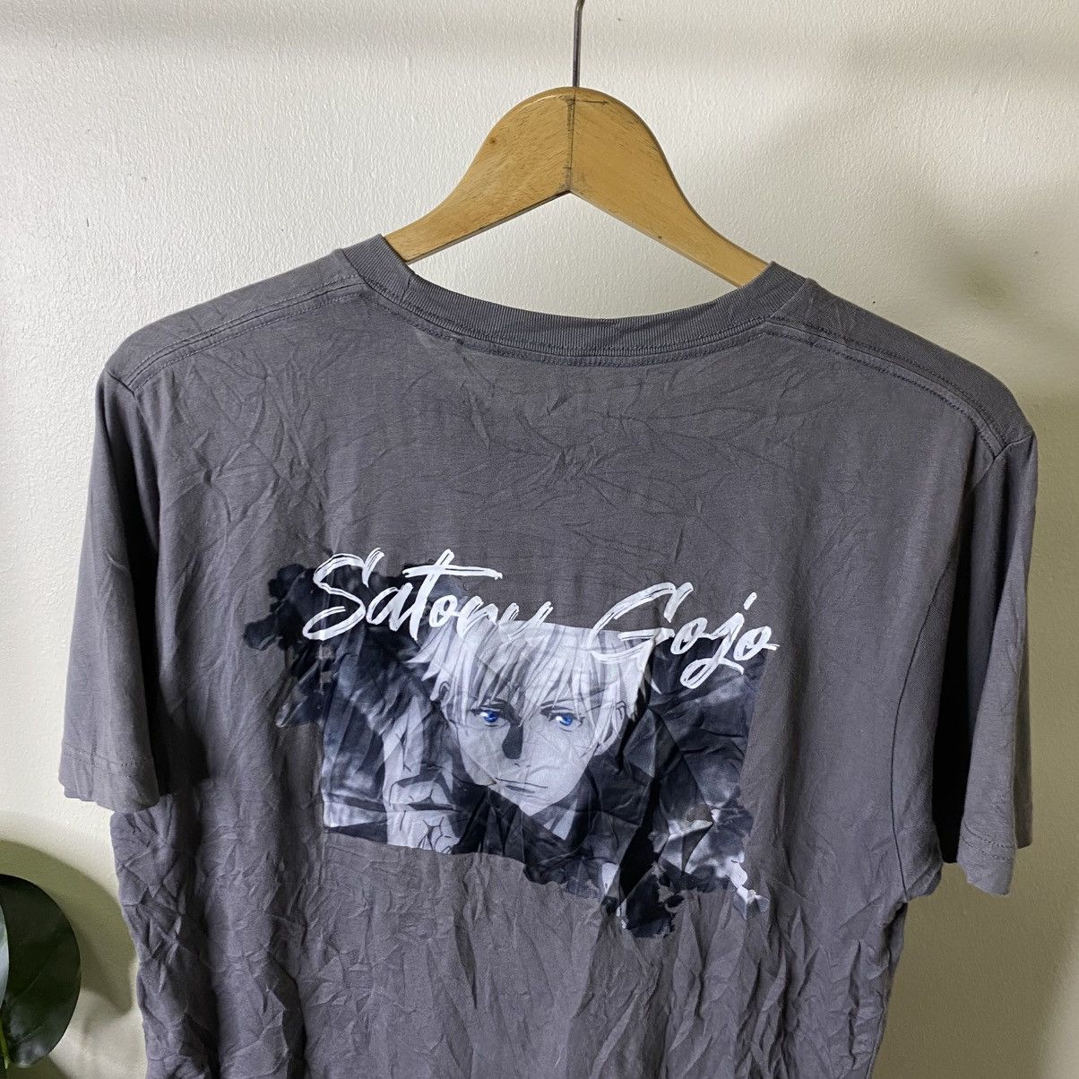 Anime Jujutsu Kaisen Satoru Goju x Uniqlo Collaboration T Shirt Size US S / EU 44-46 / 1 - 2 Thumbnail