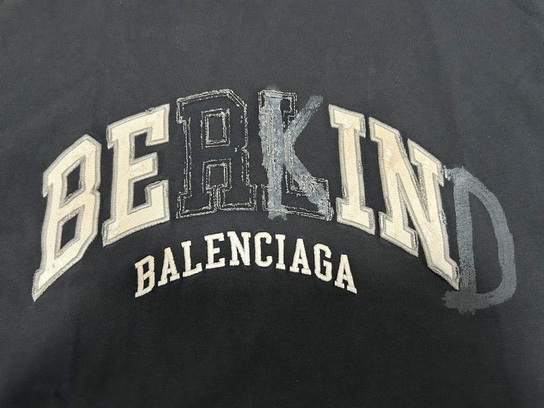 Balenciaga Balenciaga Short Sleeve T-shirt Size US S / EU 44-46 / 1 - 2 Thumbnail