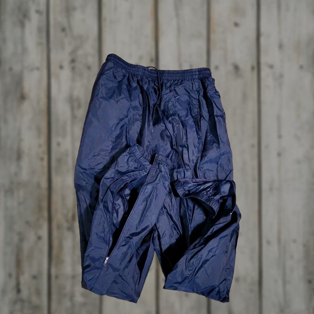 Nike VINTAGE Nike Track Pants Swoosh Swishy Baggy Athletic Blue Medium Mens Regular Track Pants Size US 31 - 1 Thumbnail