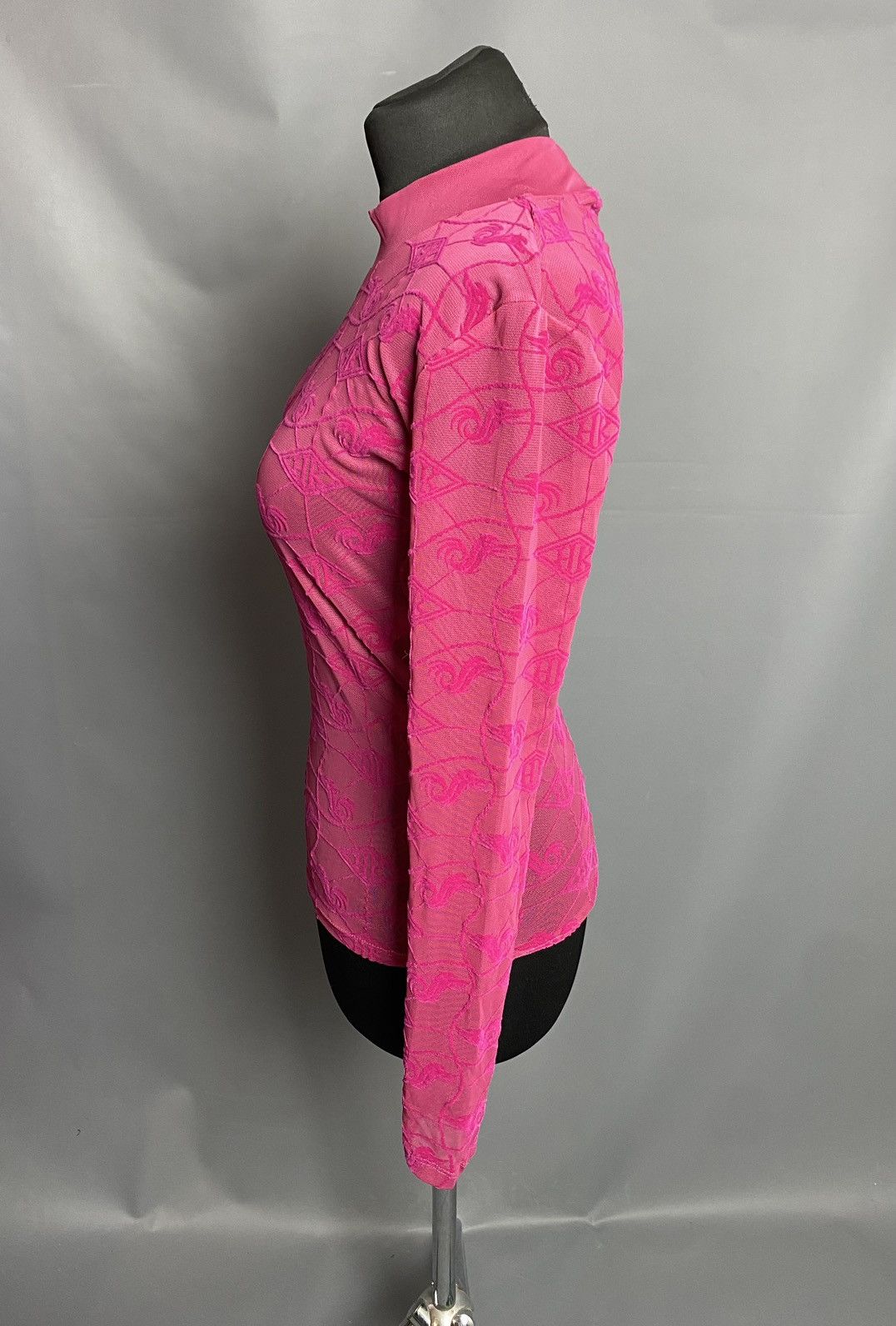 Han Kjobenhavn Han Kjobenhavn Pink Sheer Mesh Monogram Long Sleeve Top 36 Size XS / US 0-2 / IT 36-38 - 17 Thumbnail