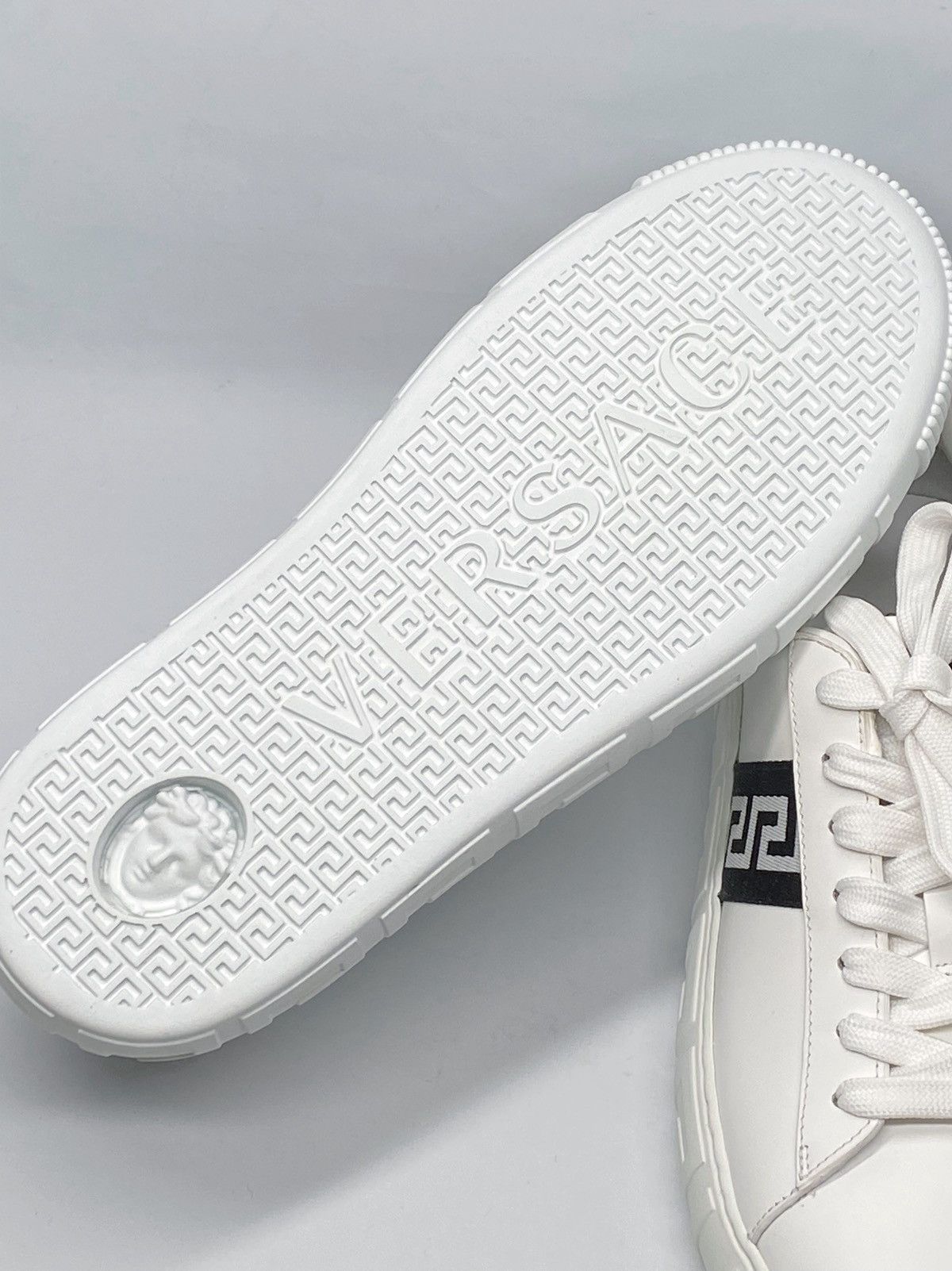 Versace Versace La Greca Ribbon-Trim Leather Sneakers size 40 Size US 10 / IT 40 - 13 Thumbnail