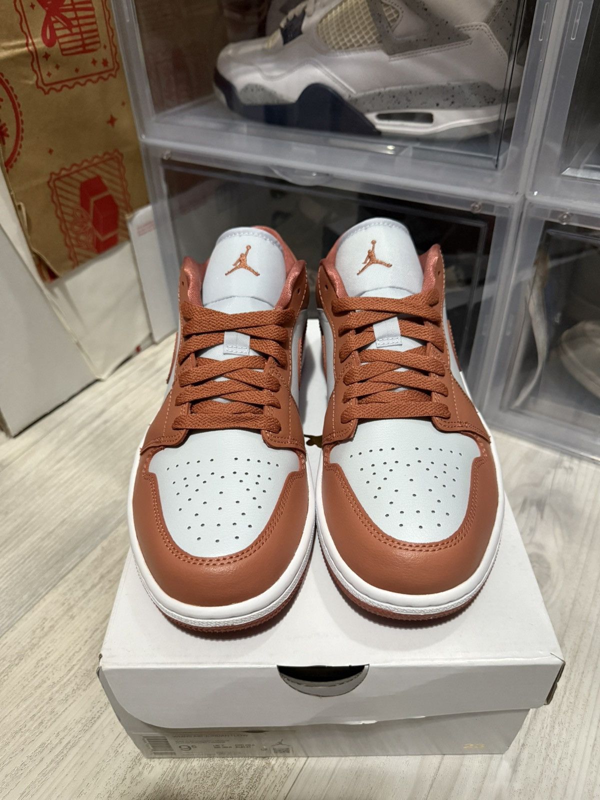 Jordan Brand Women’s Air Jordan 1 Low Sky J Orange Size US 9.5 / IT 39.5 - 4 Thumbnail