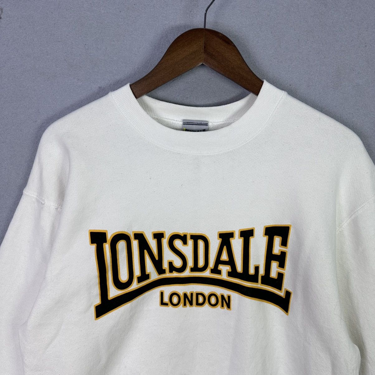 Lonsdale Vintage Lonsdale London Sweatshirt USA Made Size US M / EU 48-50 / 2 - 2 Thumbnail