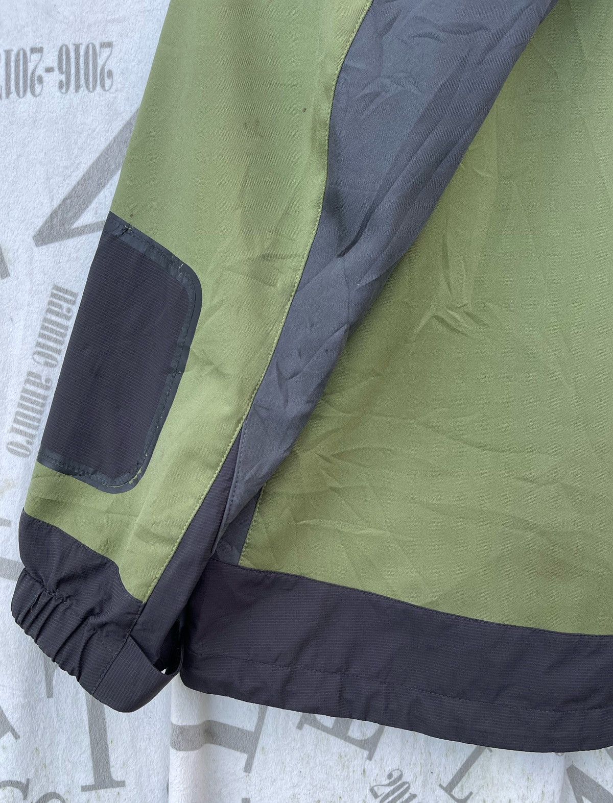 Montbell Mont-bell Men's Green/Gray Hooded Full Zip Outdoor Jacket Size US M / EU 48-50 / 2 - 13 Thumbnail