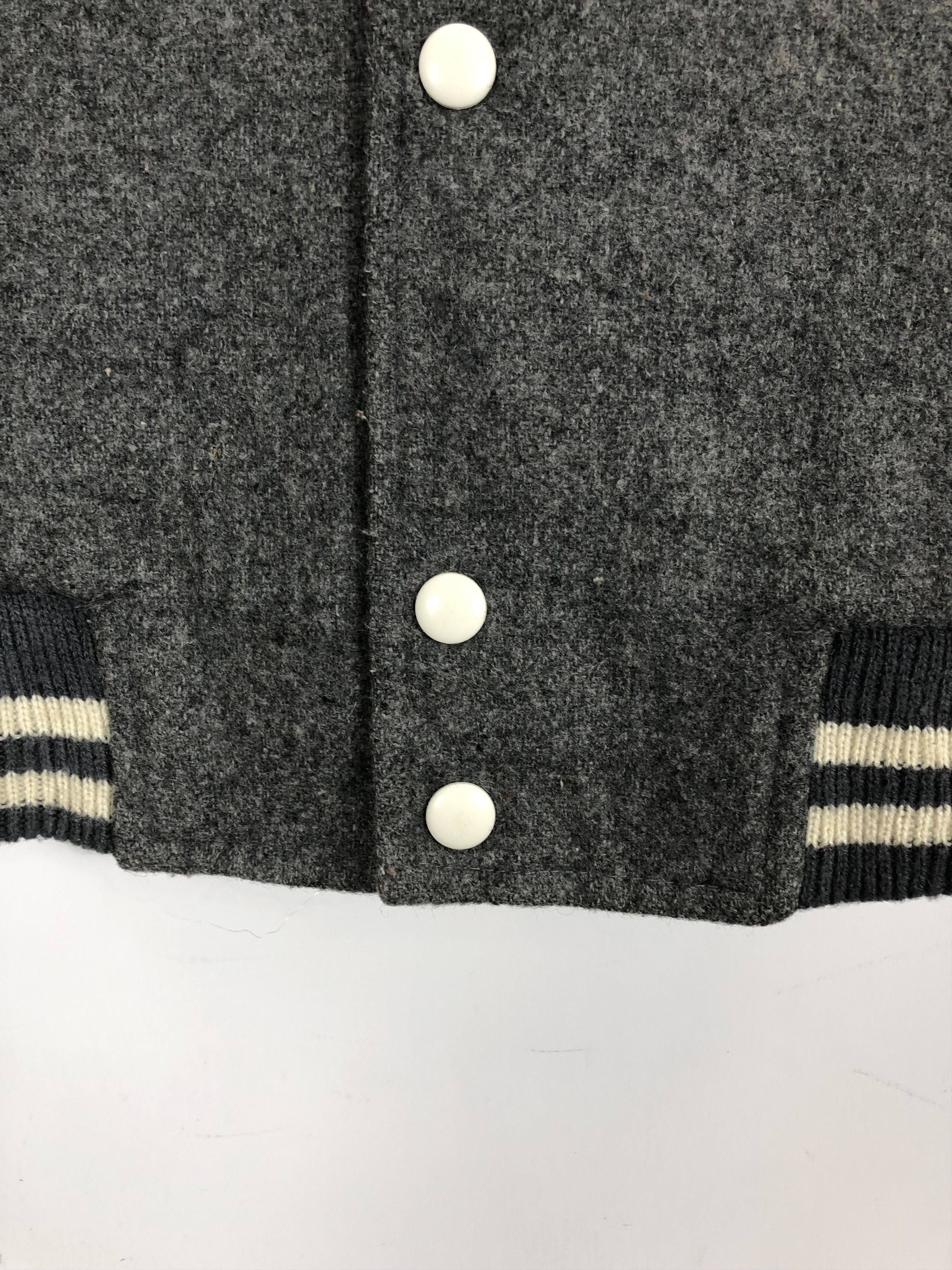Japanese Brand Vintage Wool Varsity Jacket Japanese Brand V0209 Size US M / EU 48-50 / 2 - 9 Thumbnail