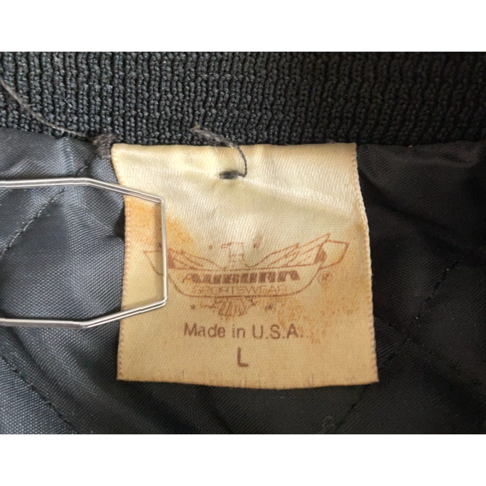 Etro VINTAGE Auburn Bomber Jacket Men L Black Satin Insulated 1950s Pizza Retro Jukebox 80s Hipster Dad - Satin Lined Nylon Shell Quilted Size US L / EU 52-54 / 3 - 3 Thumbnail