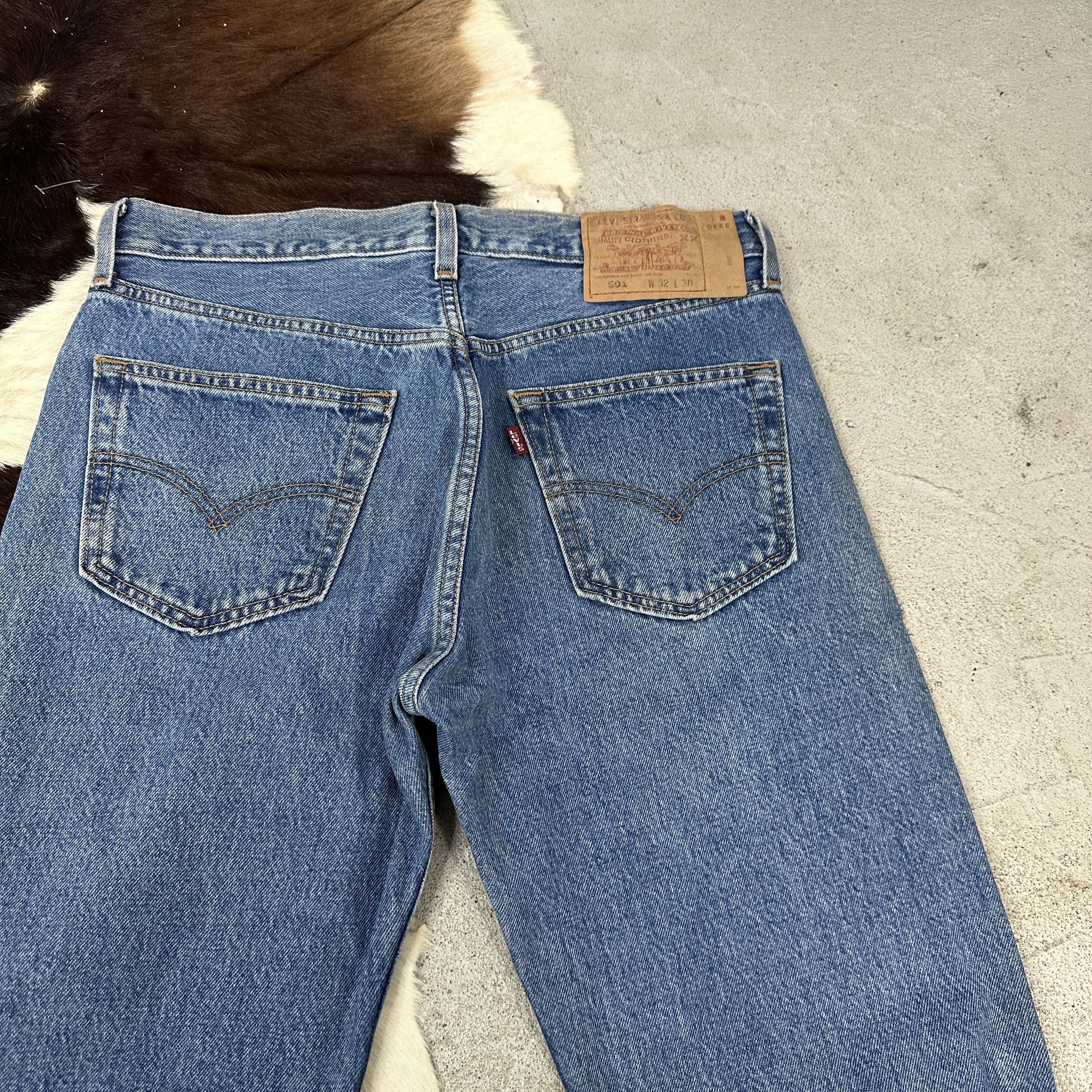 Levi's × Vintage Vintage Denim Y2K Streetwear Casual Levi’s 501 90s Jeans Size US 32 / EU 48 - 3 Thumbnail