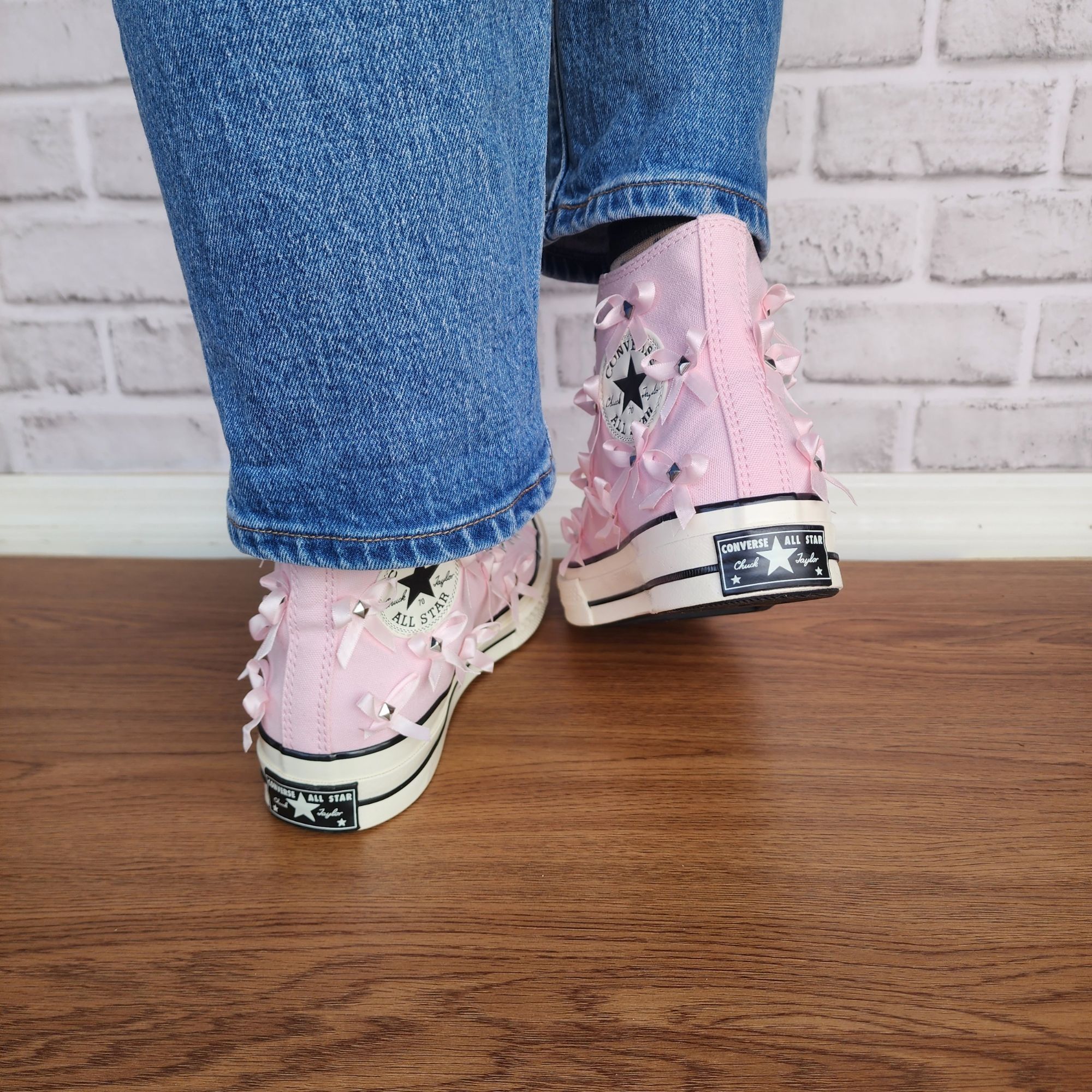 Converse ⭐Converse Chuck 70 Hi Bow Studded Size 5.5 Men's Shoes Sneak Size US 5.5 / EU 38 - 4 Thumbnail