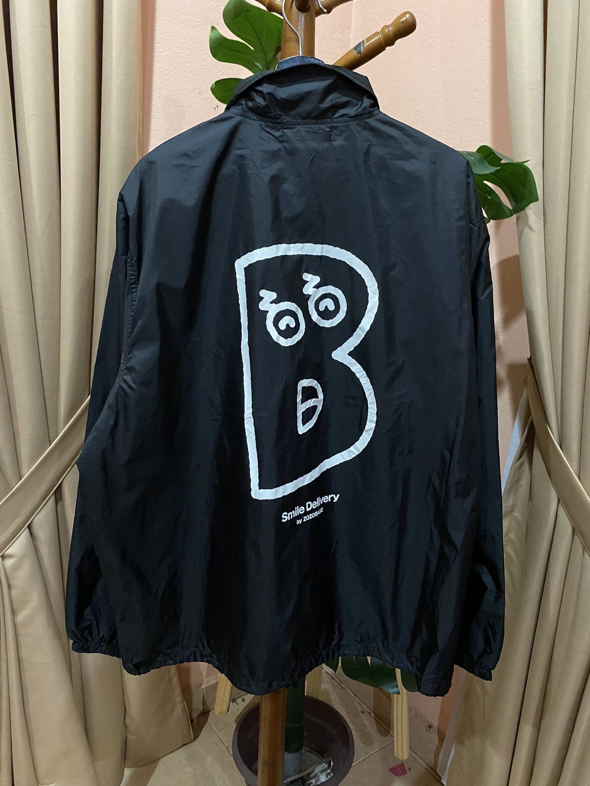 Other ZOZOBASE SMILE DELIVERY NYLON COACH JACKET Size US XL / EU 56 / 4 - 8 Thumbnail