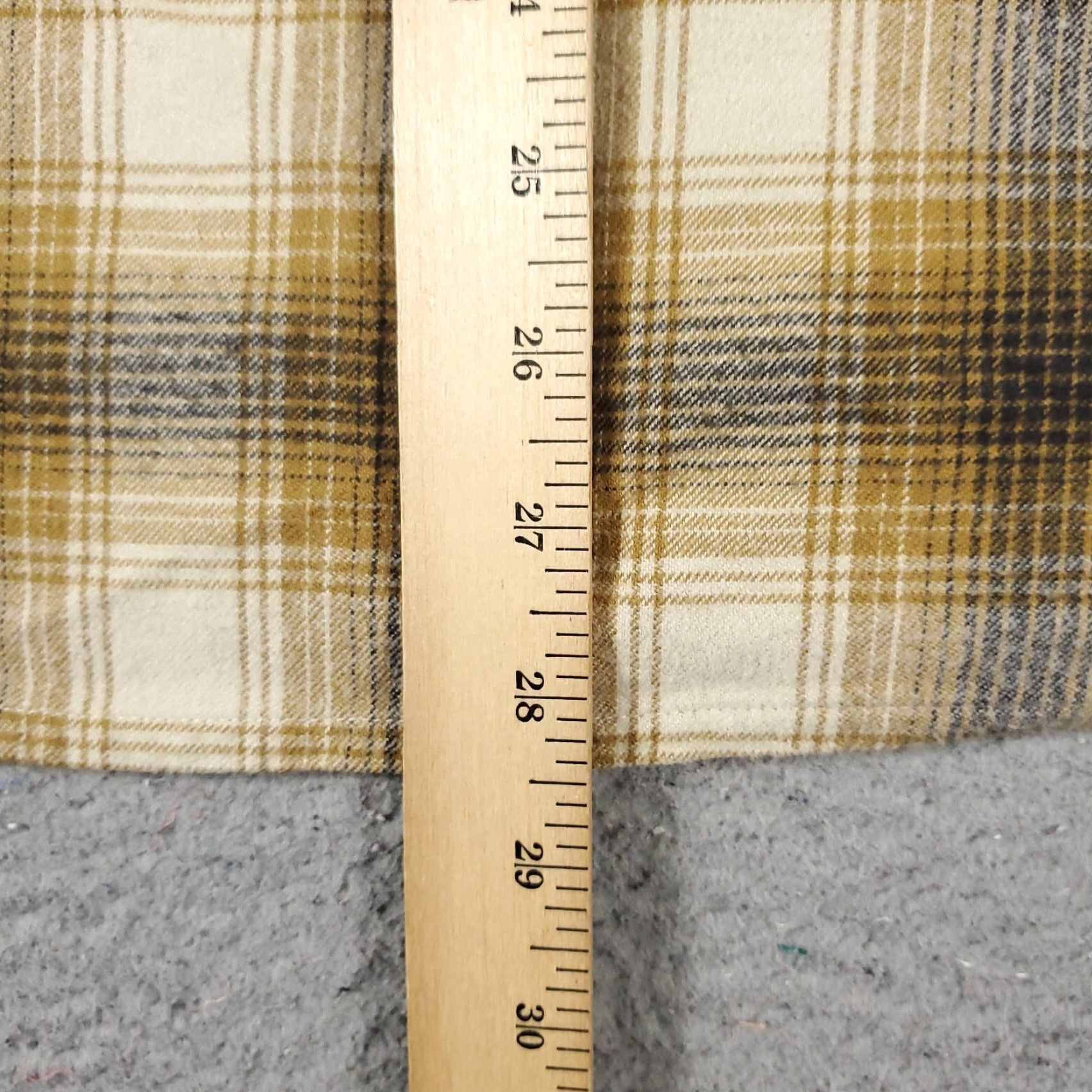 Abercrombie & Fitch Abercrombie & Fitch Shirt Mens Medium Yellow Beige Plaid Button Up Long Sleeve Size US M / EU 48-50 / 2 - 4 Thumbnail