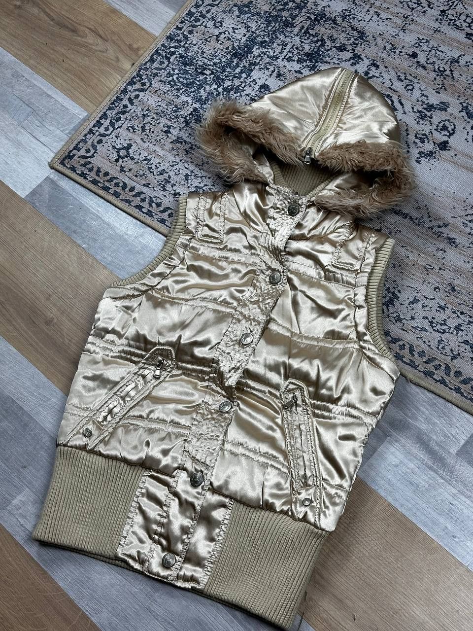 Japanese Brand Japanese Style Puffer Fur Vest Y2K Indie Sleaze Size M / US 6-8 / IT 42-44 - 1 Thumbnail