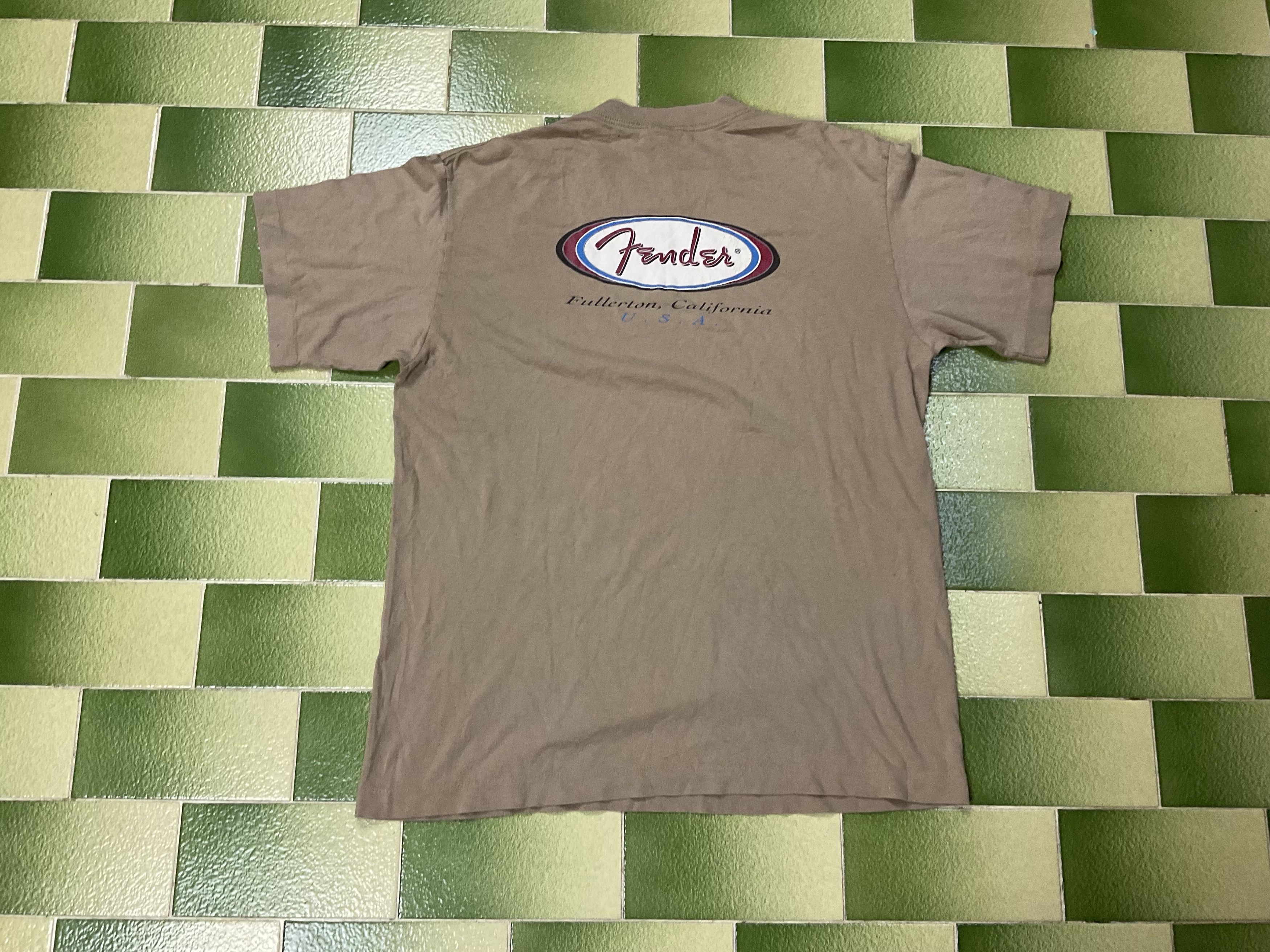 Vintage 90s Fender Guitars Brand T-Shirt Single Stitch