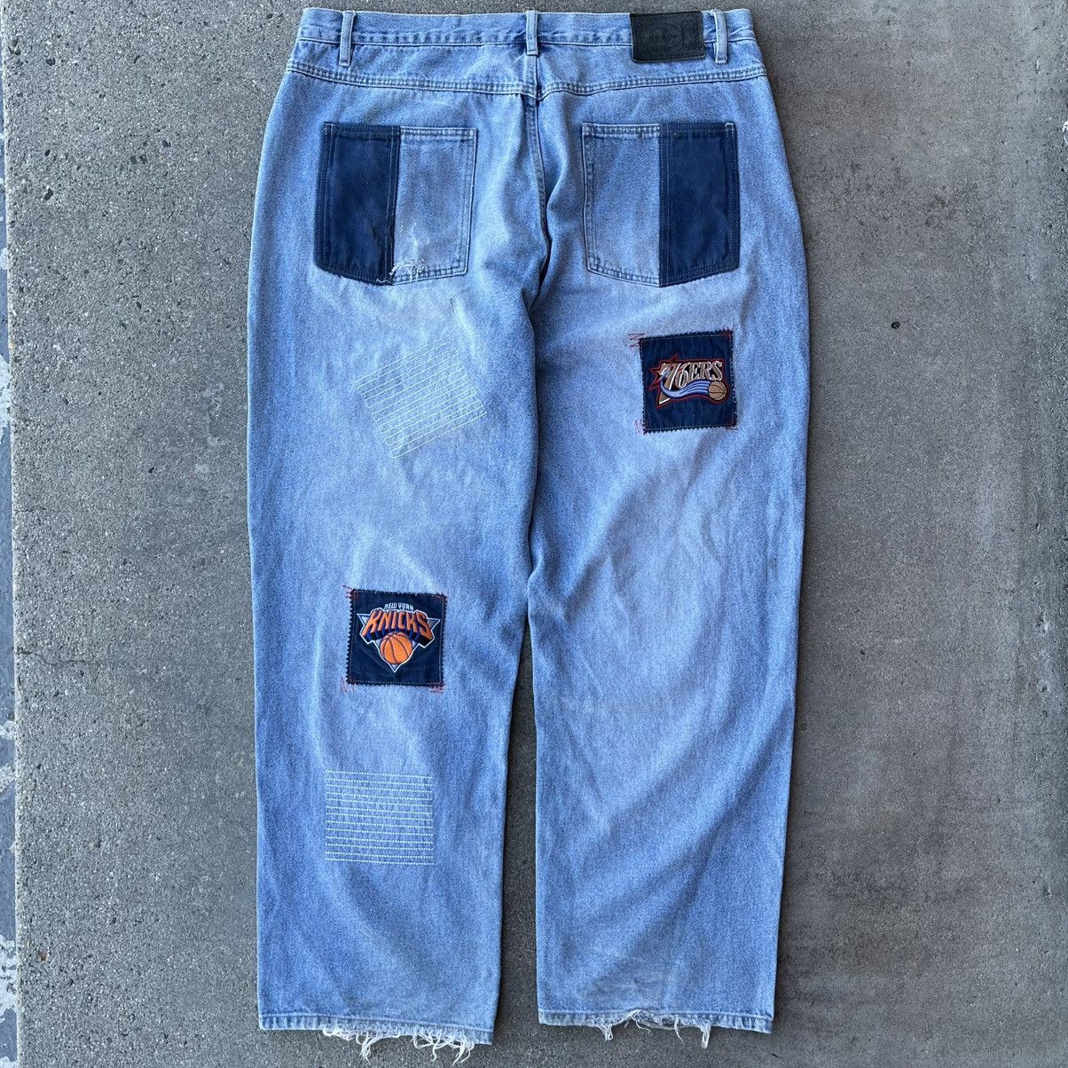 NBA × Vintage Vintage Late 90’s Y2K UNK x NBA Distressed Jeans Sz 40 Size US 40 / EU 56 - 4 Thumbnail